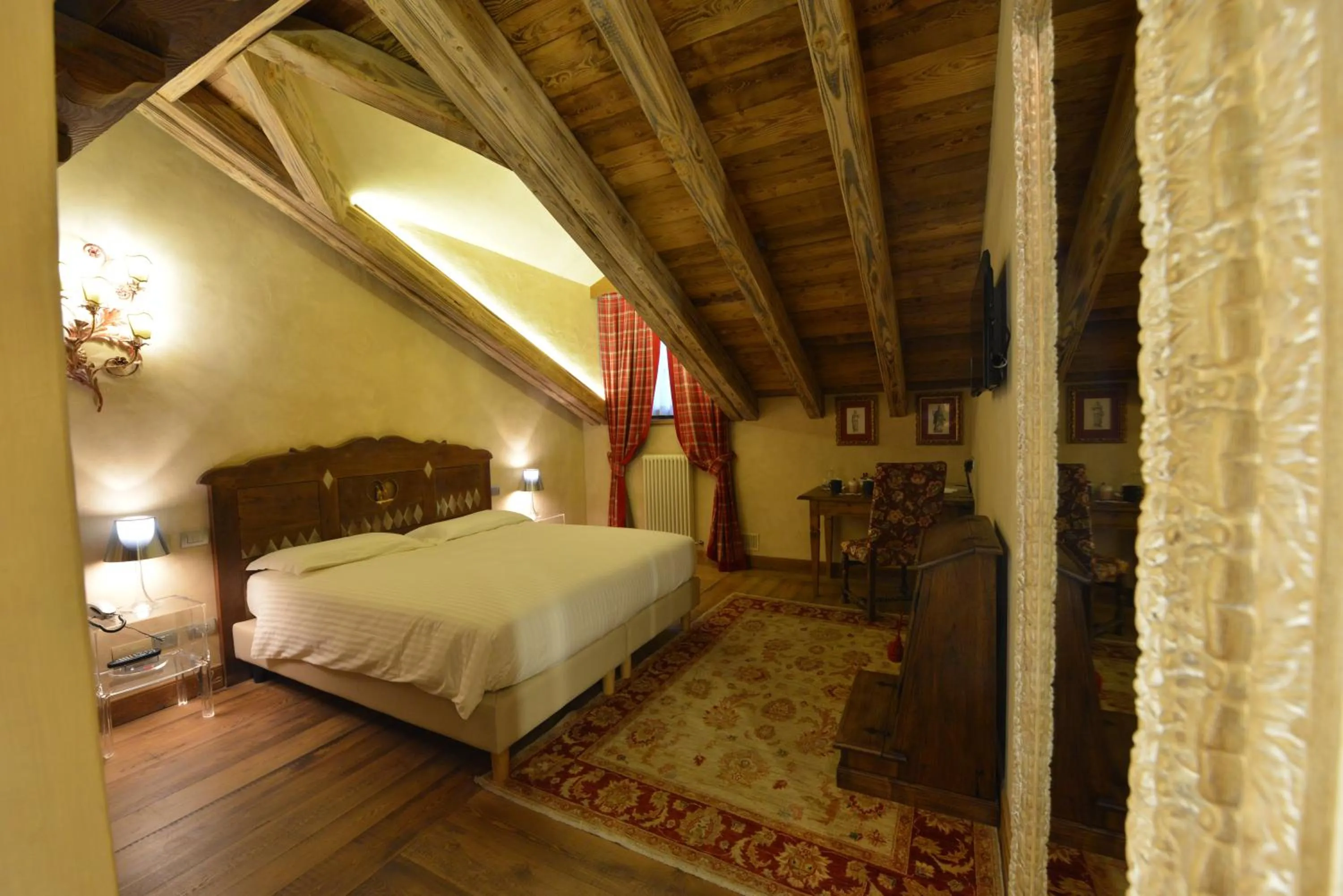 Photo of the whole room, Bed in Le Reve Charmant