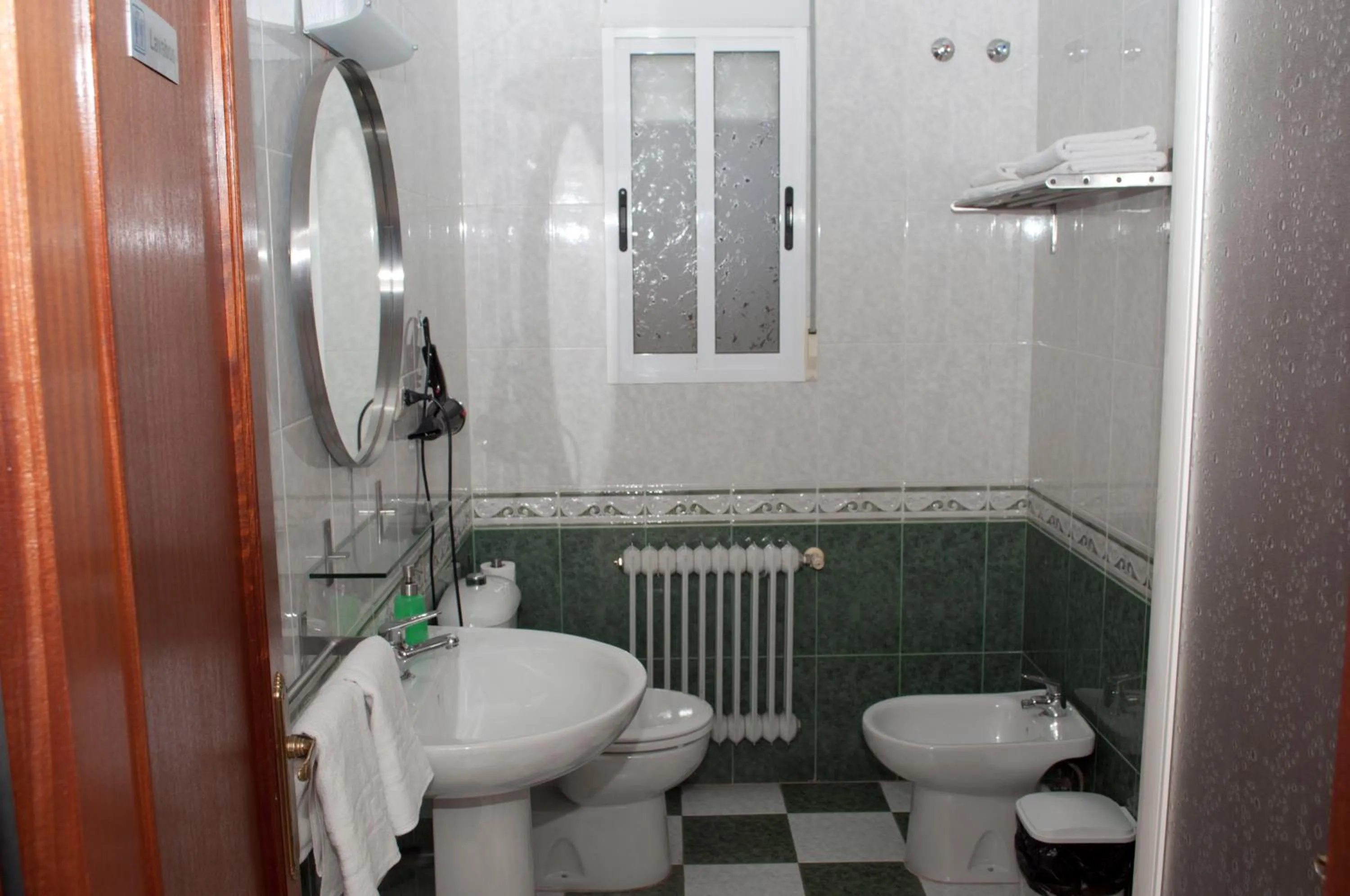 Bathroom in Apartamento Turístico La Ribera del Marco