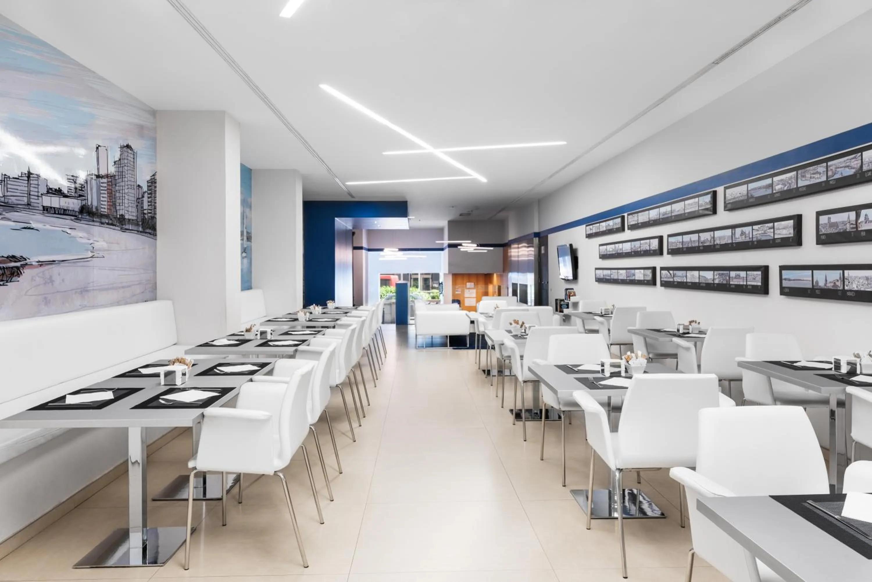 Restaurant/places to eat in Eurostars Blue Coruña