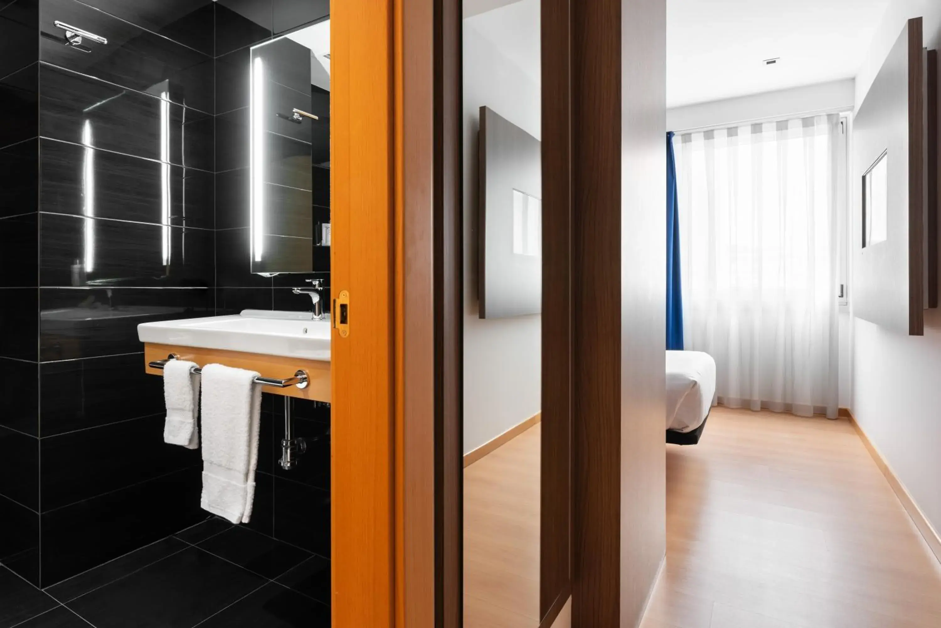 Bathroom in Eurostars Blue Coruña Bathroom in Eurostars Blue Coruña