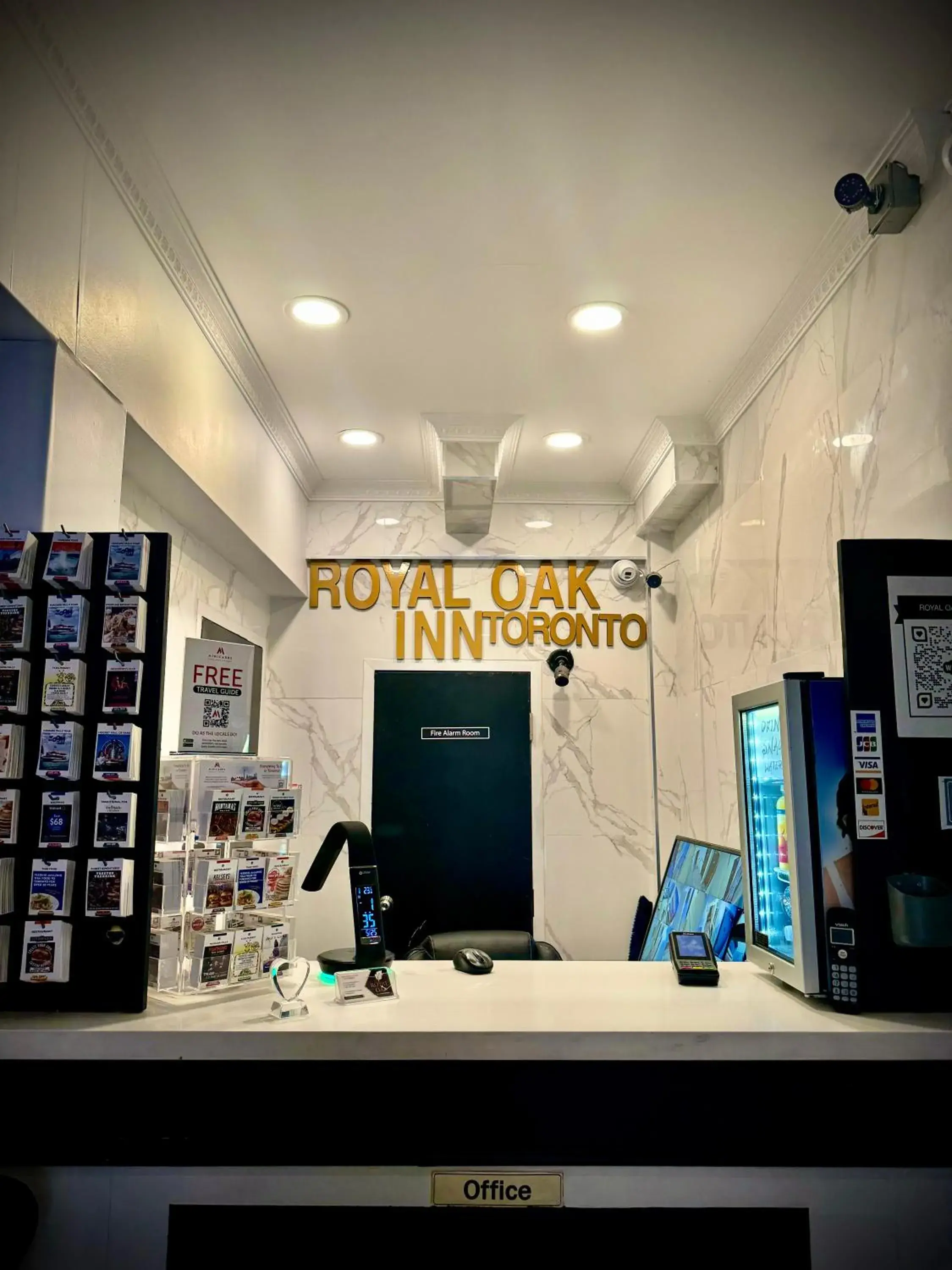 Lobby or reception in Royal Oak Inn Lobby or reception in Royal Oak Inn