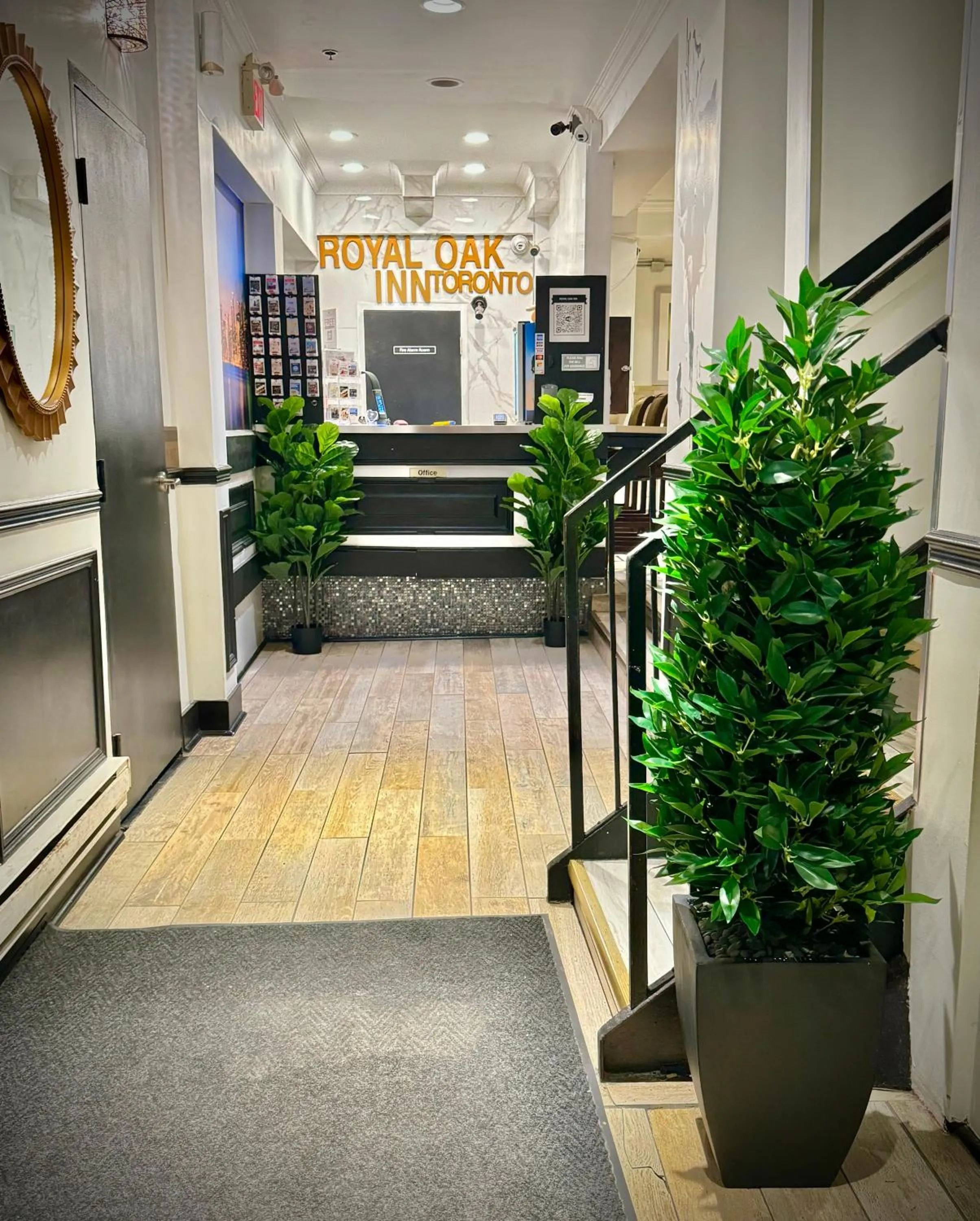 Lobby or reception in Royal Oak Inn