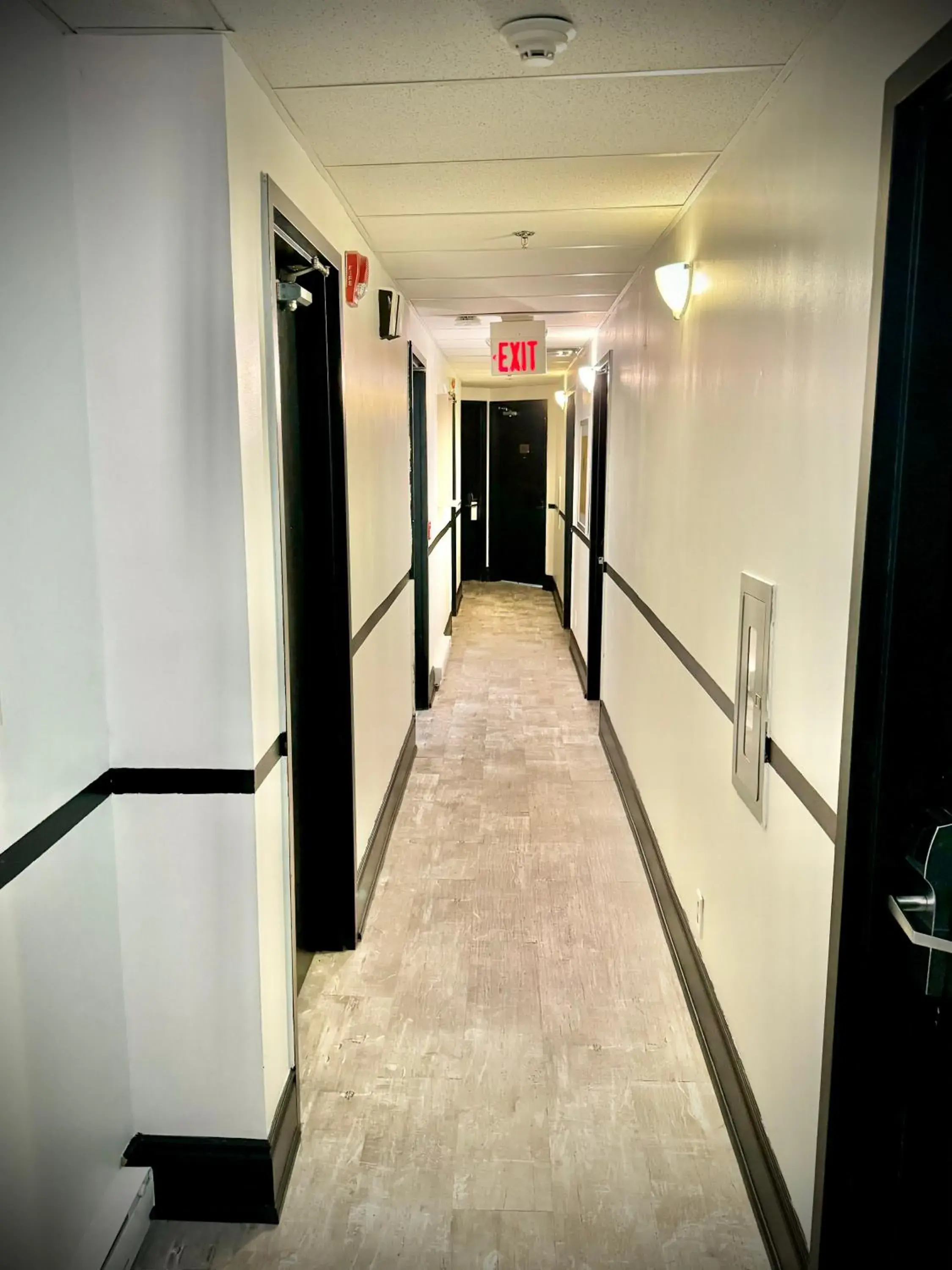 Property building in Royal Oak Inn Property building in Royal Oak Inn