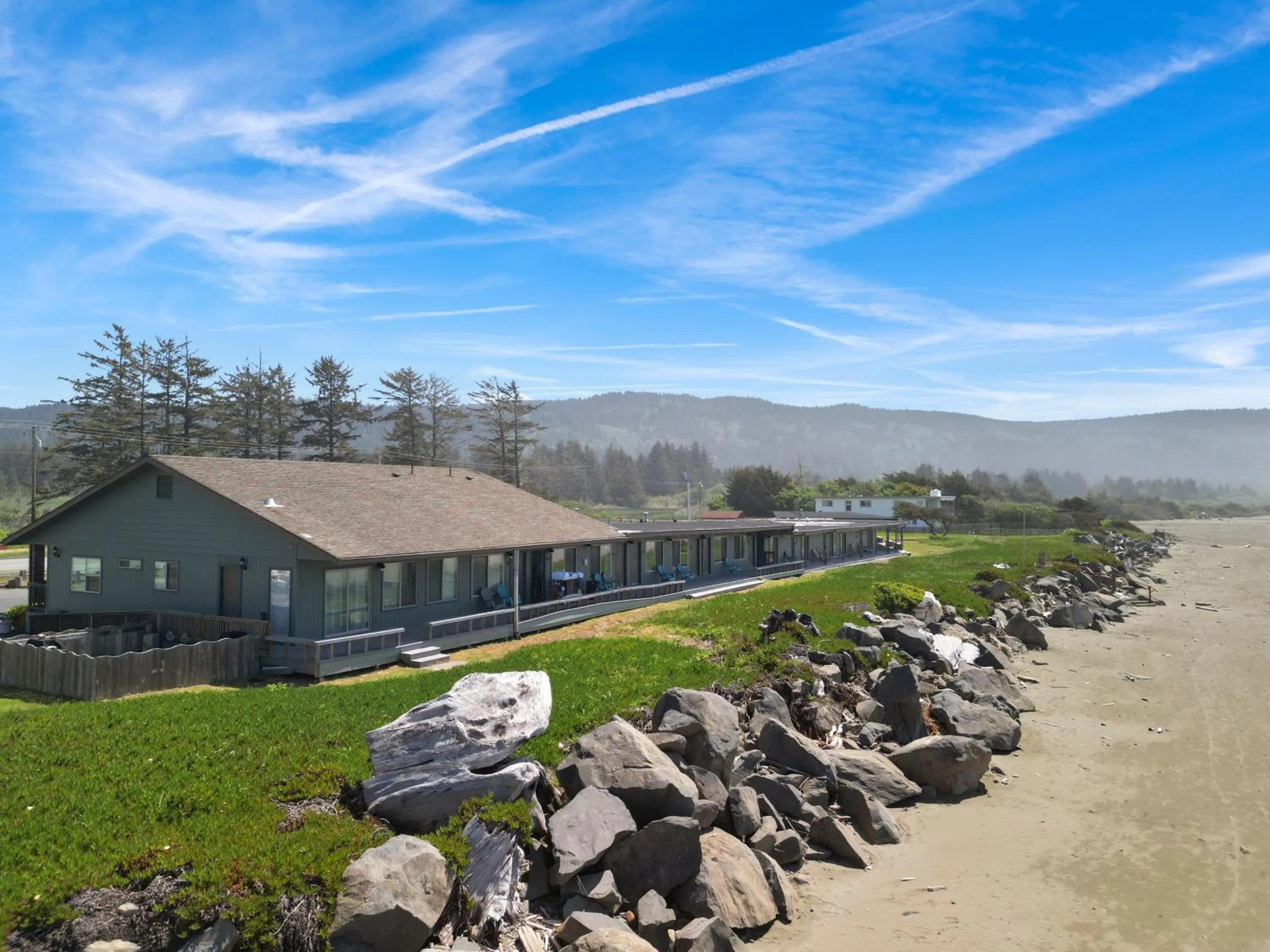 Property building in Crescent Beach Motel