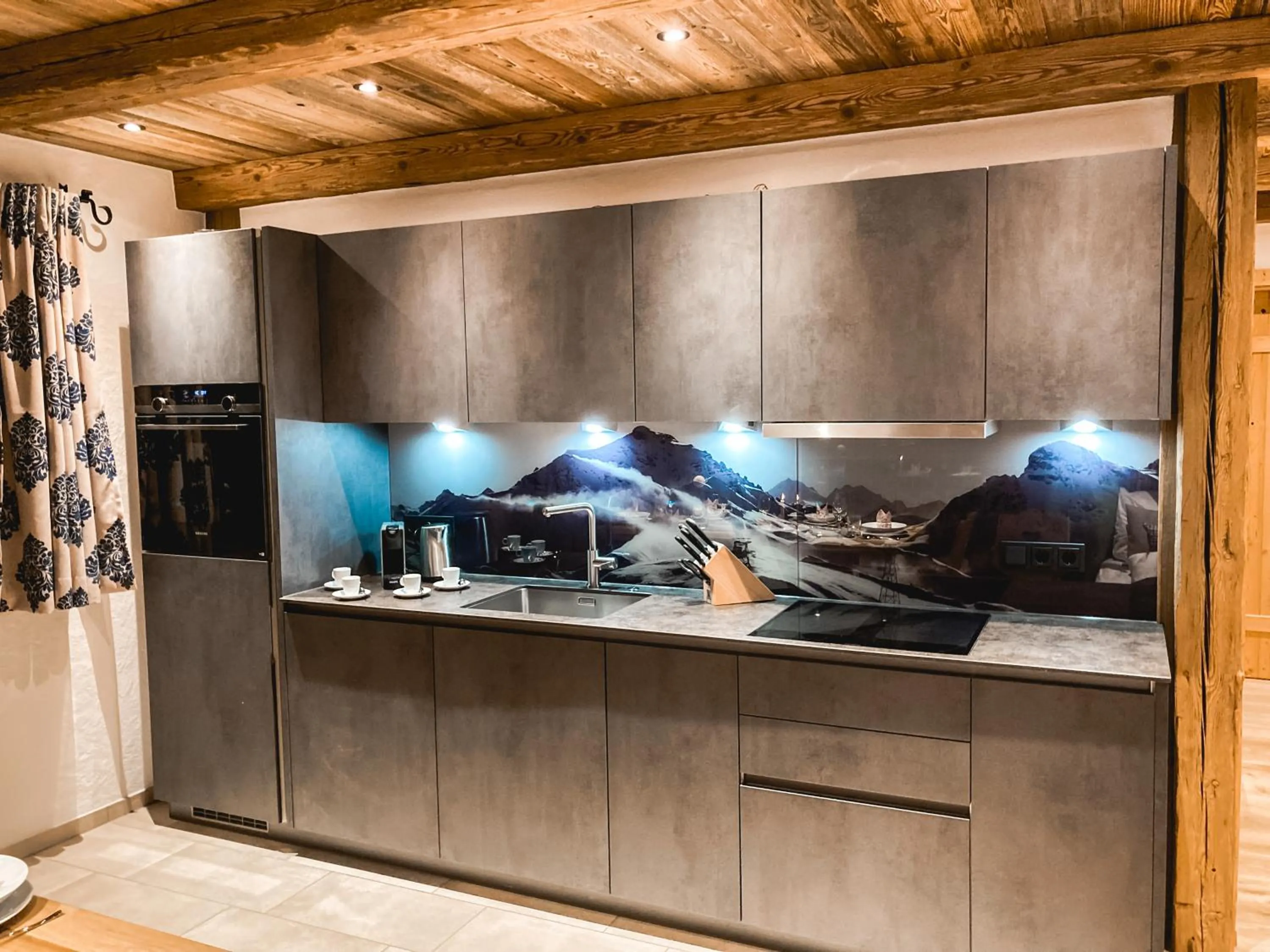 Kitchen or kitchenette in Stadl Chalet Ischgl