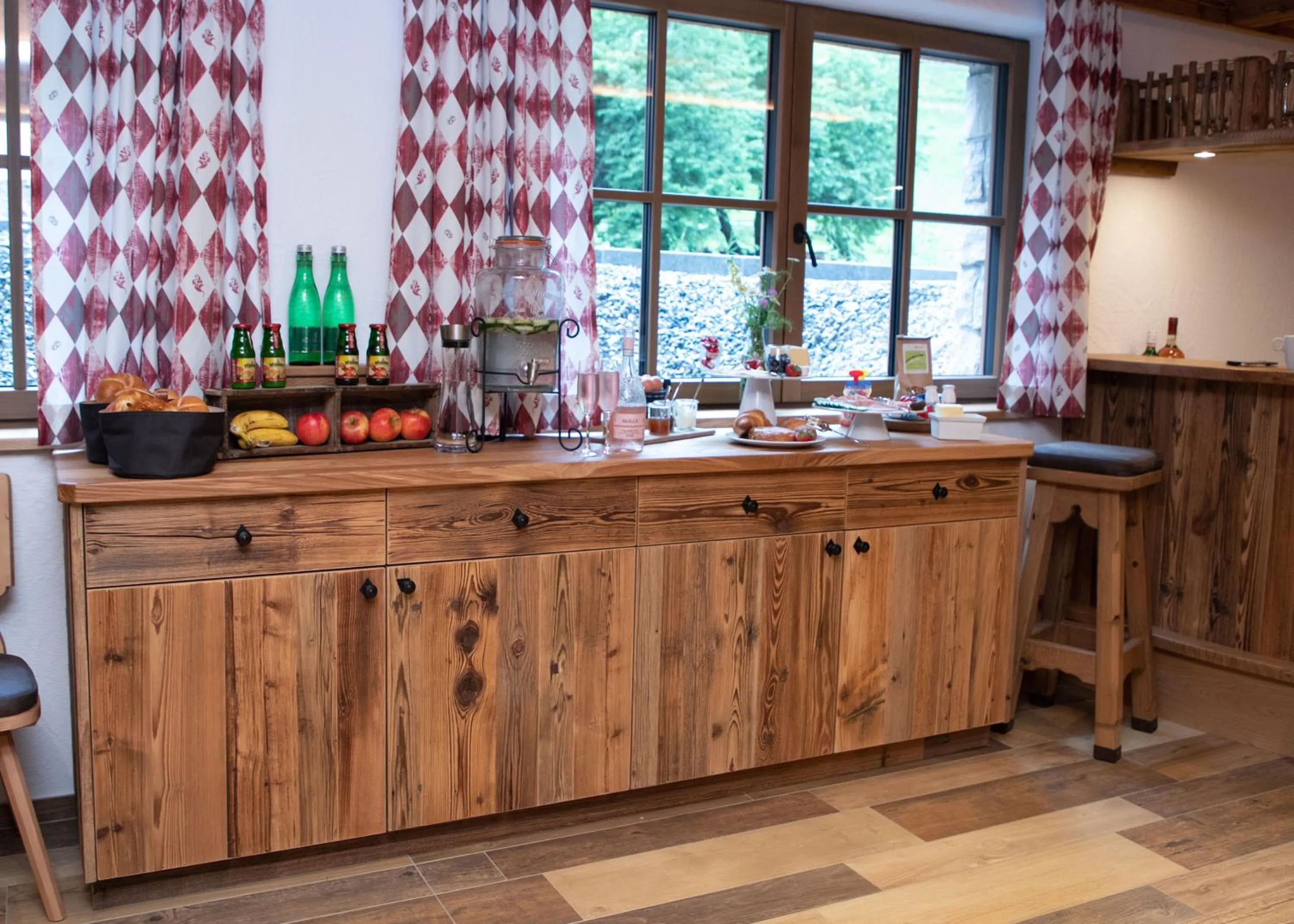 Food and drinks in Stadl Chalet Ischgl