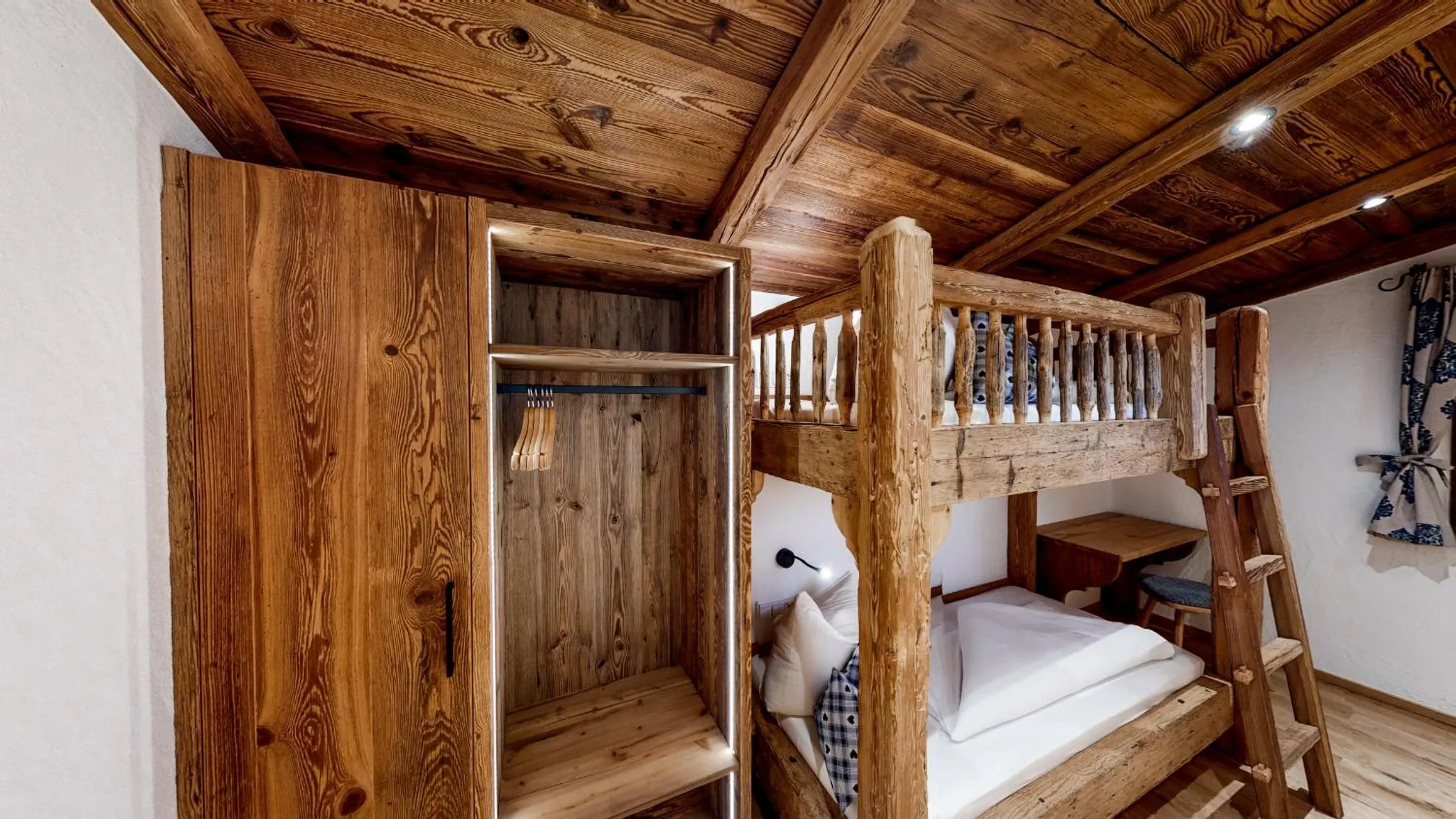 Photo of the whole room, Bed in Stadl Chalet Ischgl