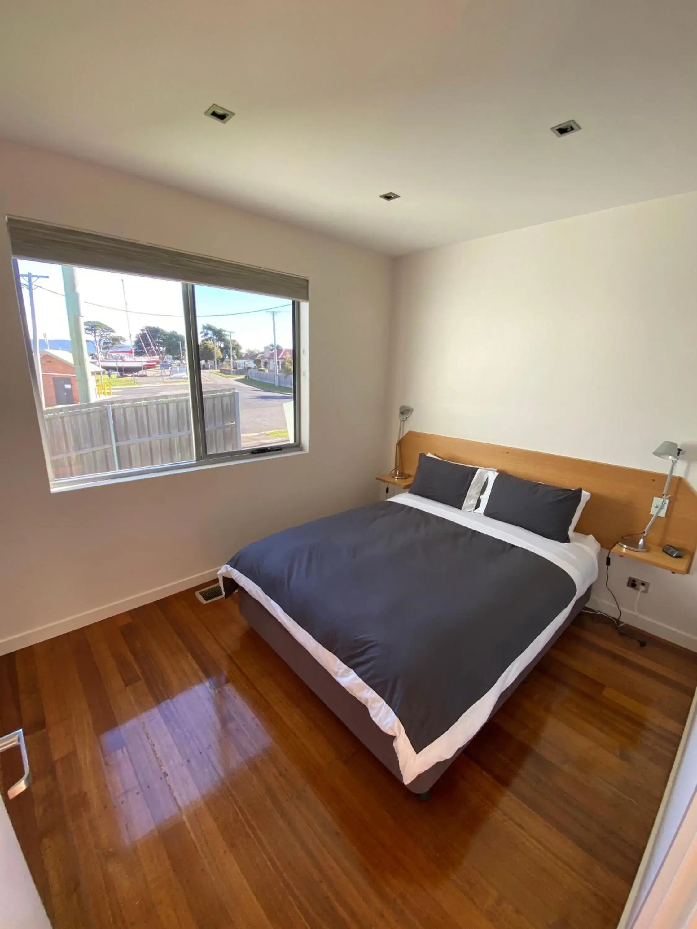 Bed in Comfort Inn The Pier Bed in Comfort Inn The Pier