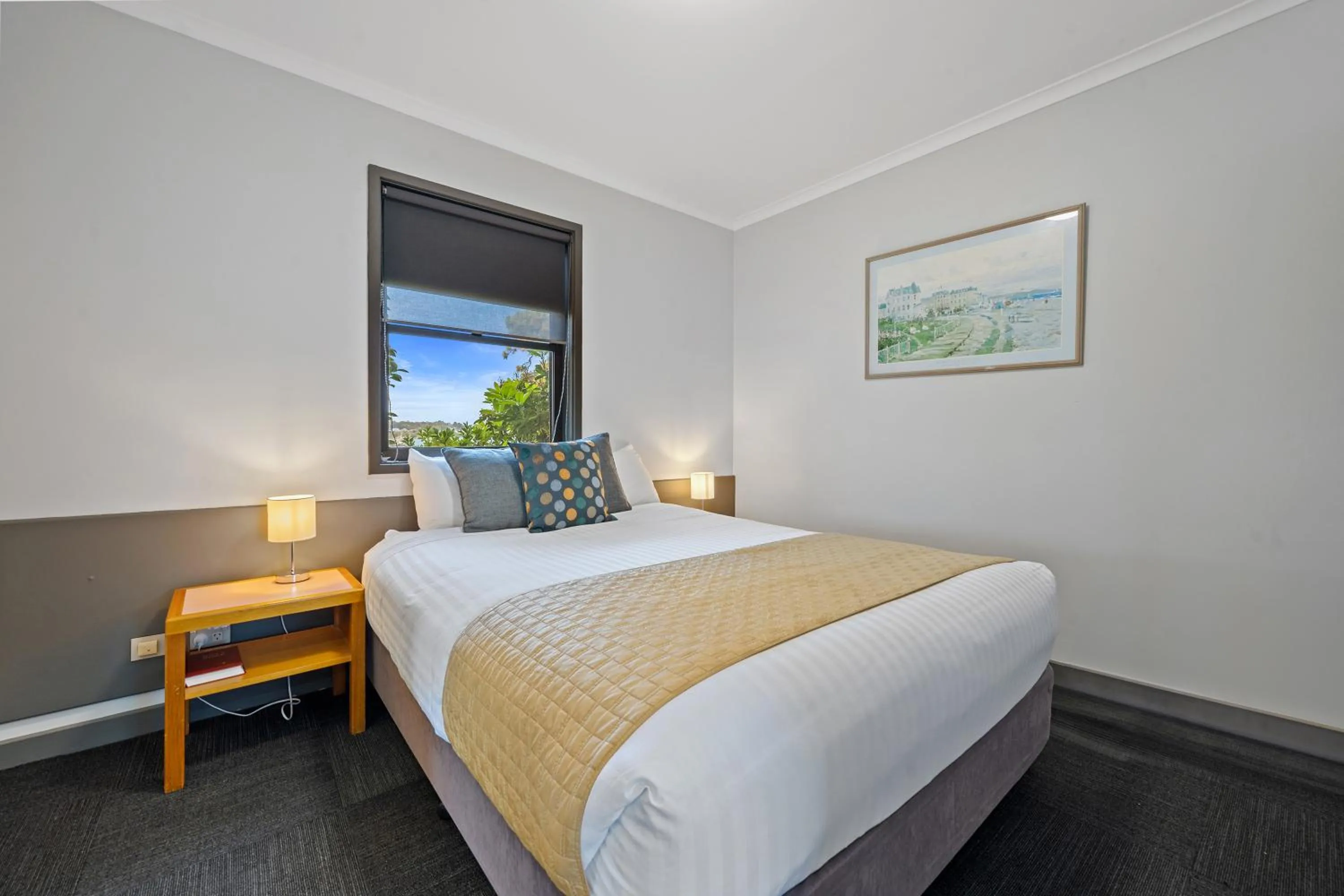 Bed in Comfort Inn The Pier