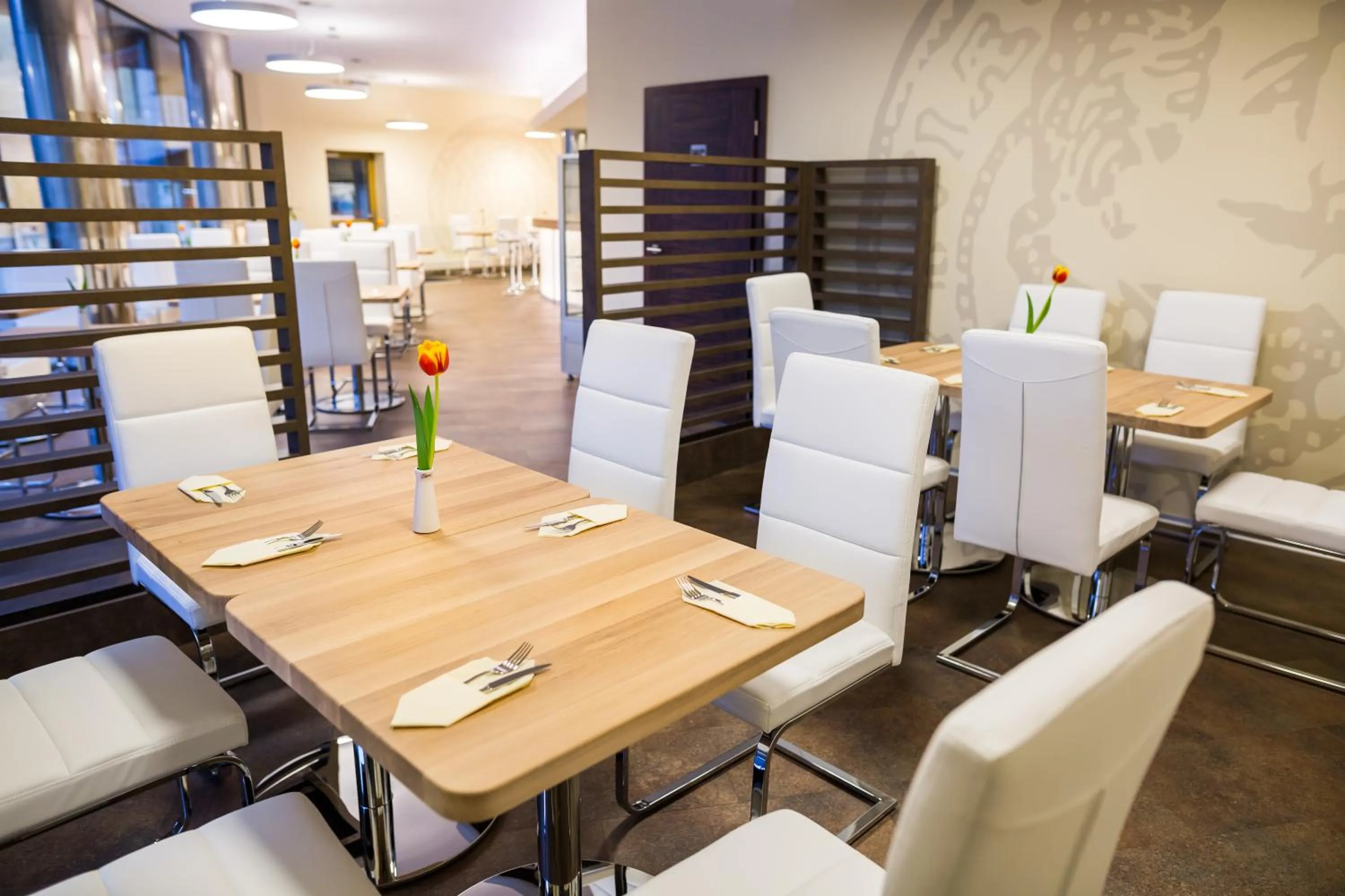 Restaurant/places to eat in Hotel Koruna