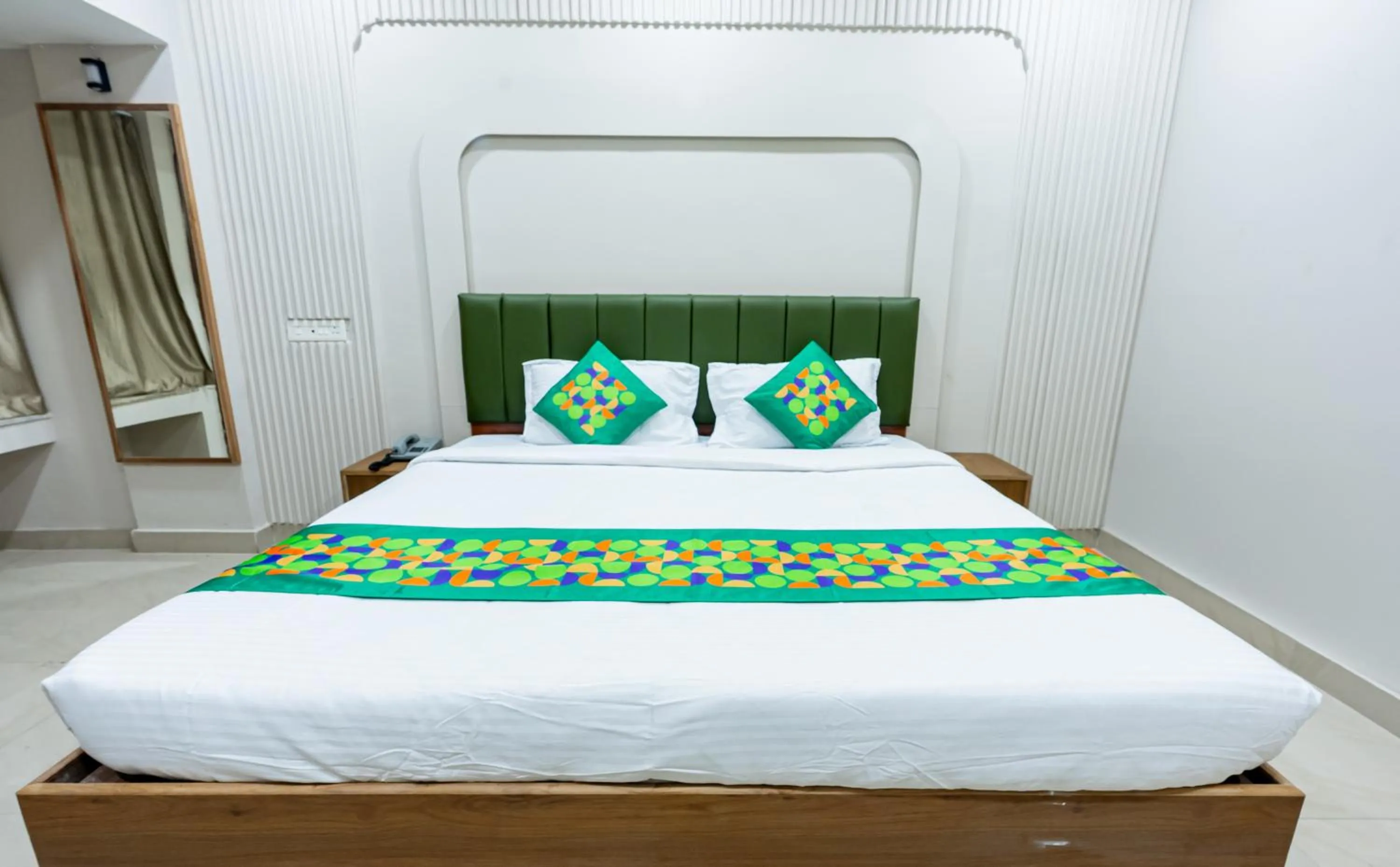 Bedroom in Treebo Edge Raipur Railway Station