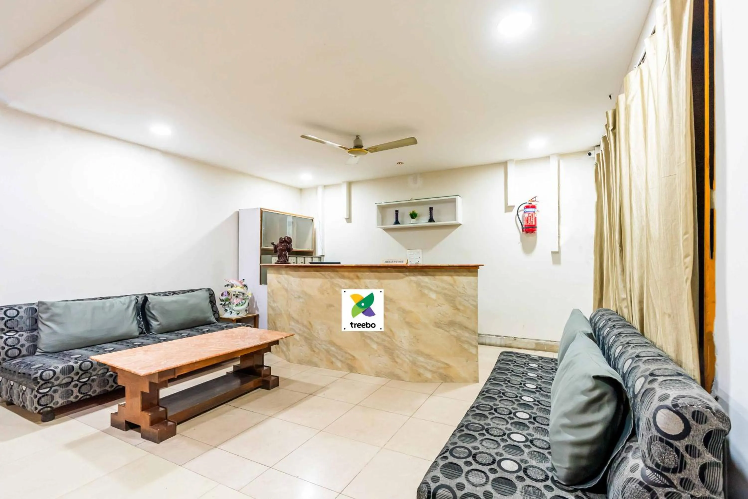 Seating area in Treebo Edge Raipur Railway Station