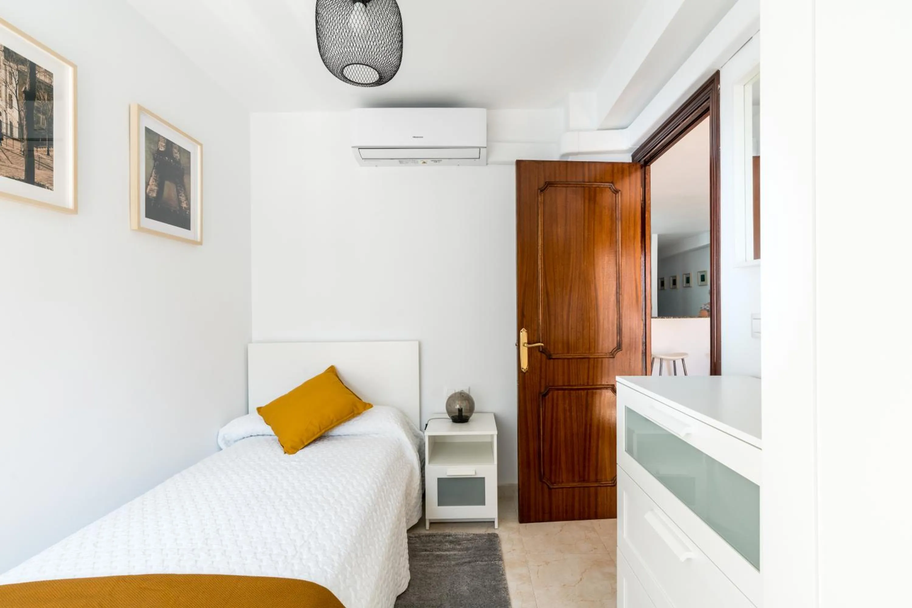 Bedroom, Bed in La Francesa Triana