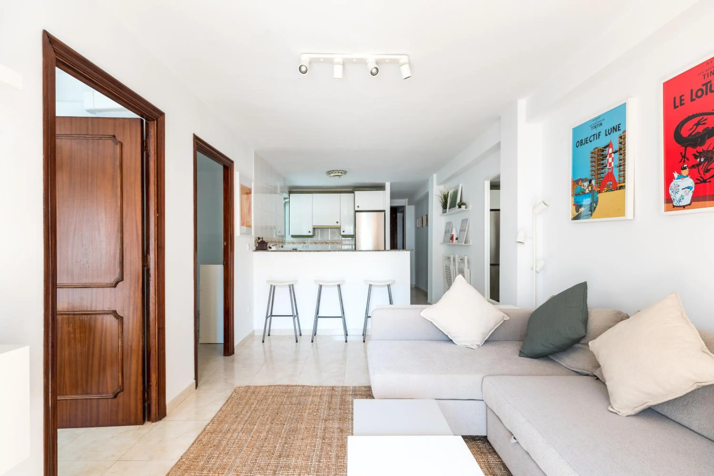 Communal lounge/ TV room in La Francesa Triana