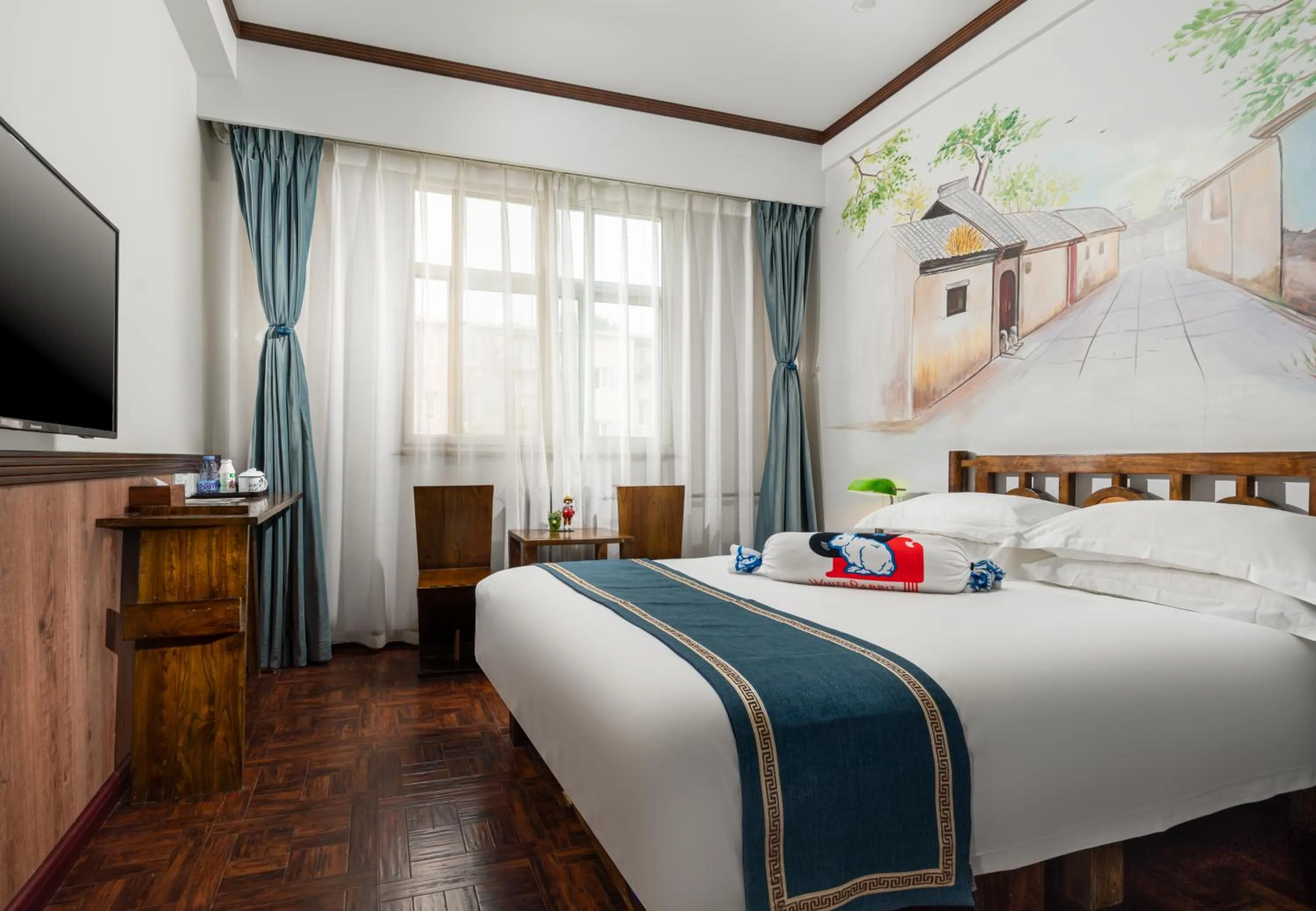Nost algia Hotel - Near Beijing Yonghe Lama Temple, Ghost Street, Beihai Park, Jingshan Park, Drum Tower, Houhai Bar Street, Tian'anmen Square, Located in Beijing traditional Hutongs, 5 minutes away from Subway, Free laundry Serive