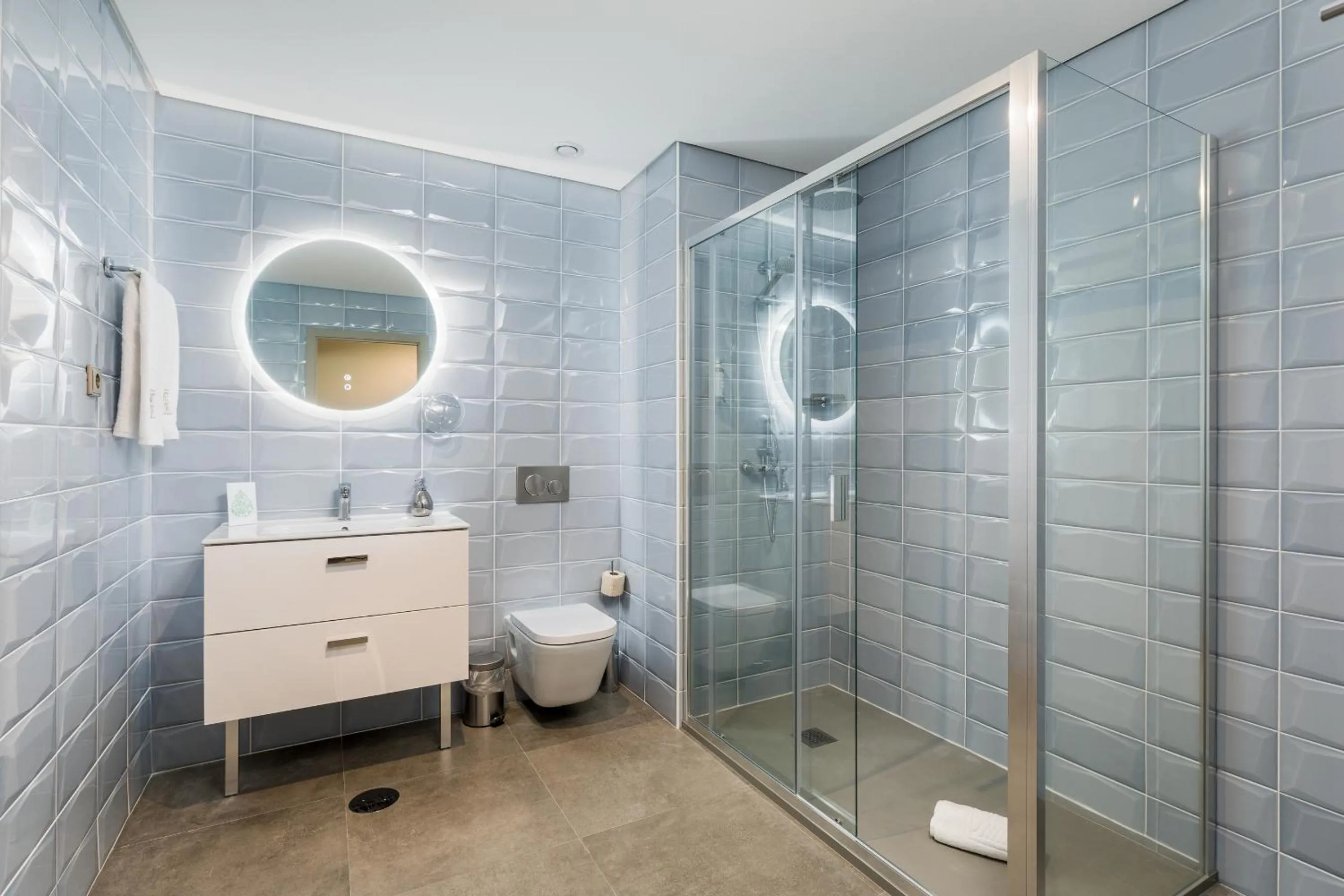 Bathroom in Legends House by Sweet Porto