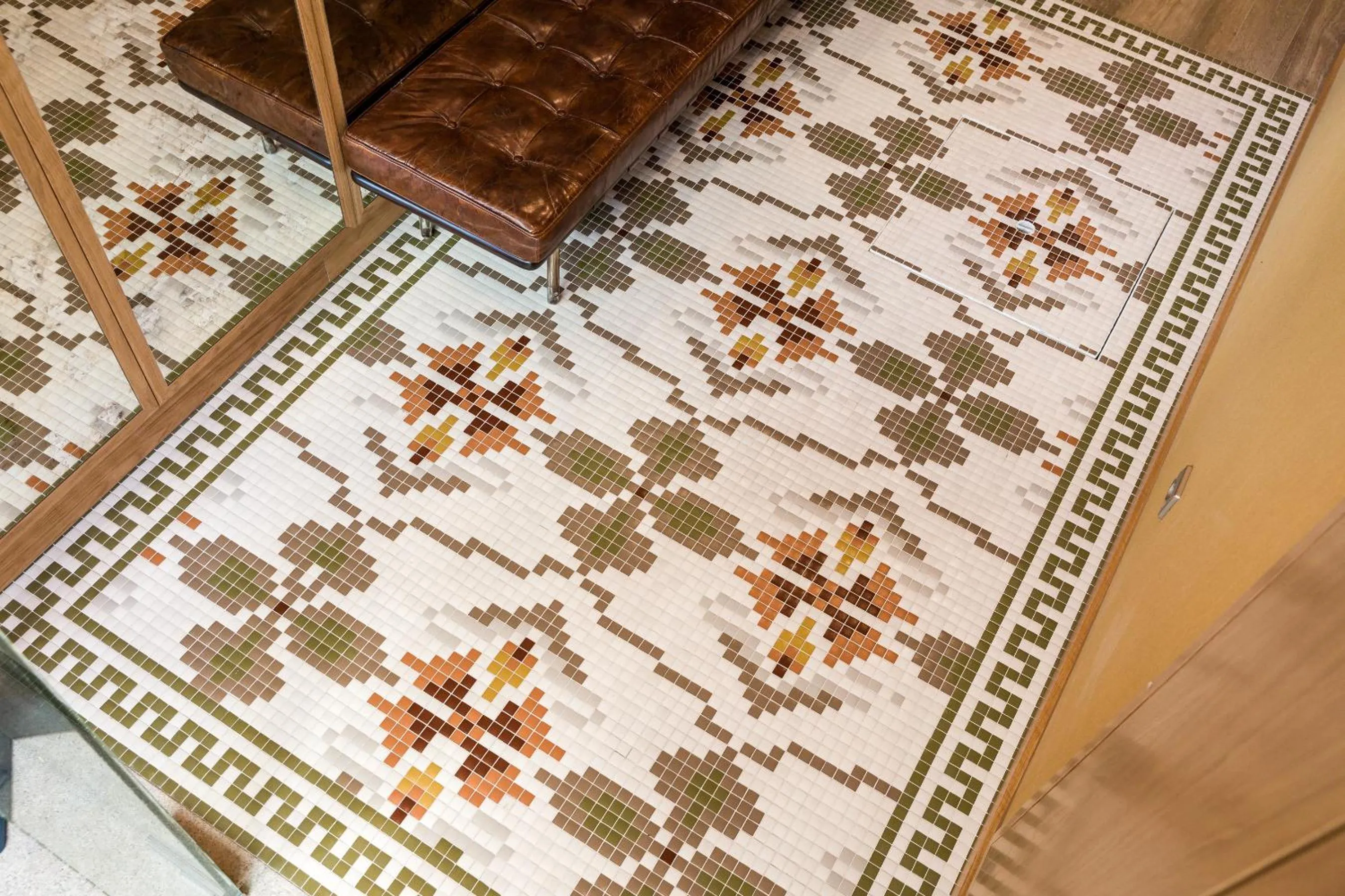 Property logo or sign in Legends House by Sweet Porto