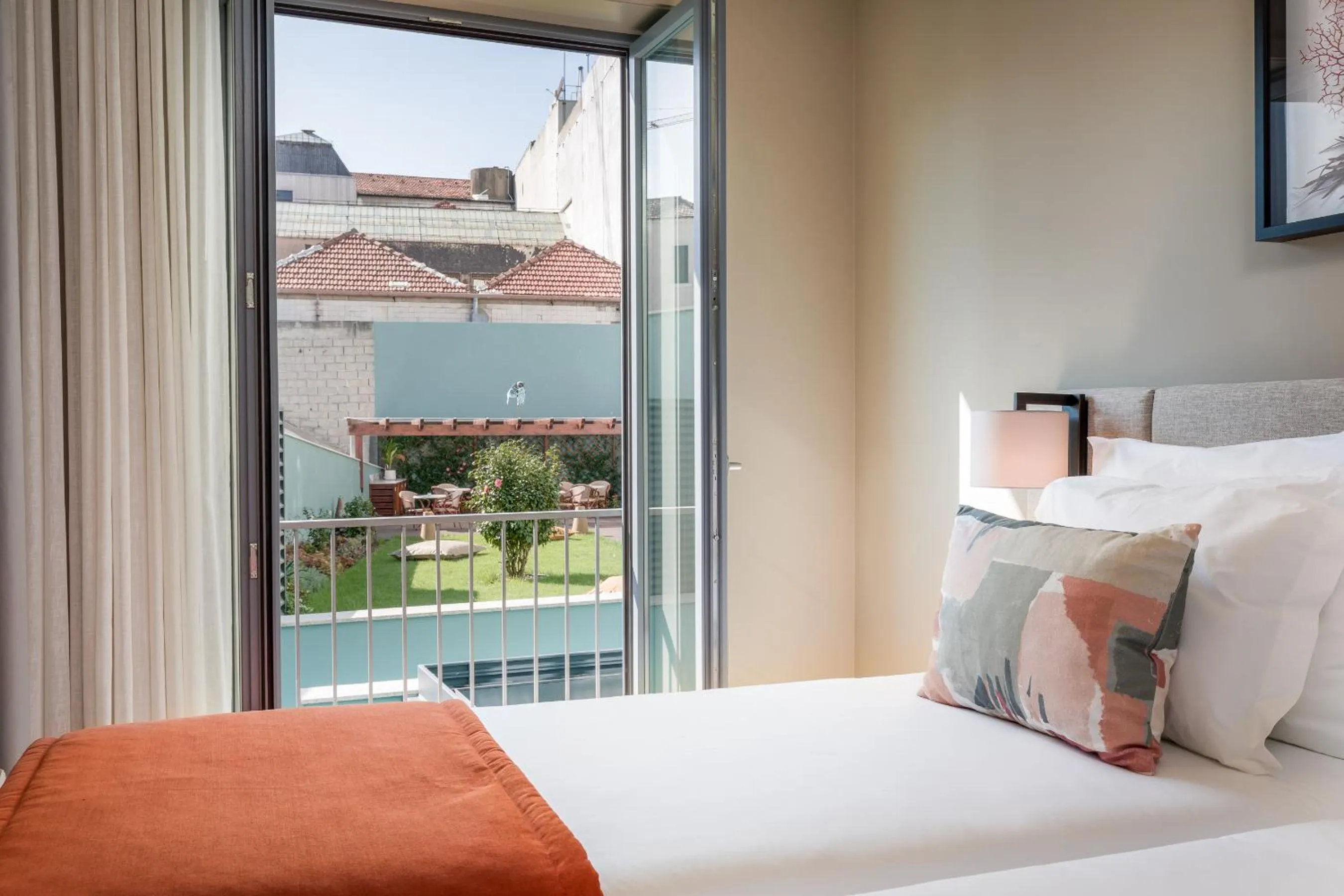 Photo of the whole room, Bed in Legends House by Sweet Porto