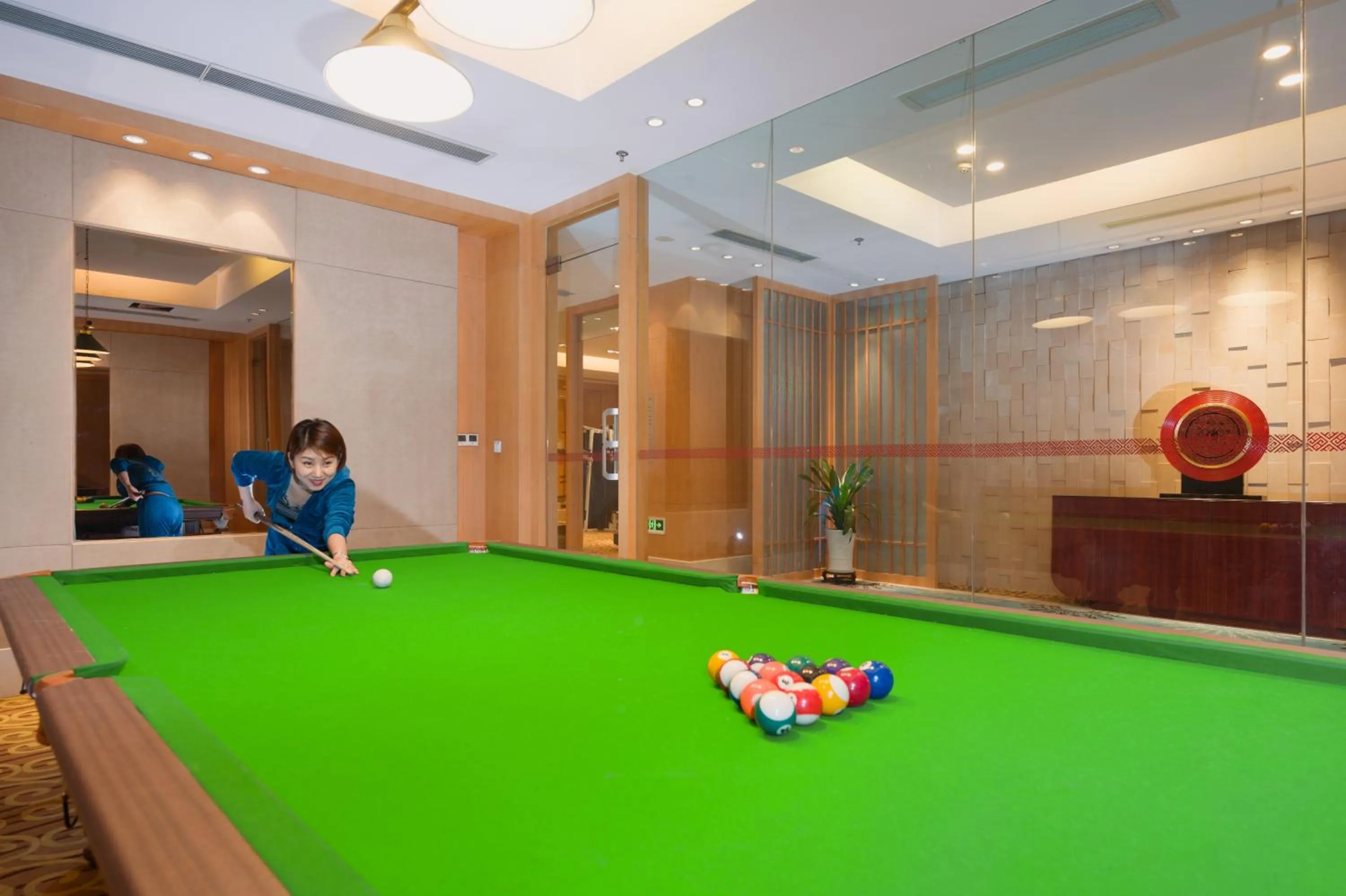 Snorkeling in Shu Guang International Hotel