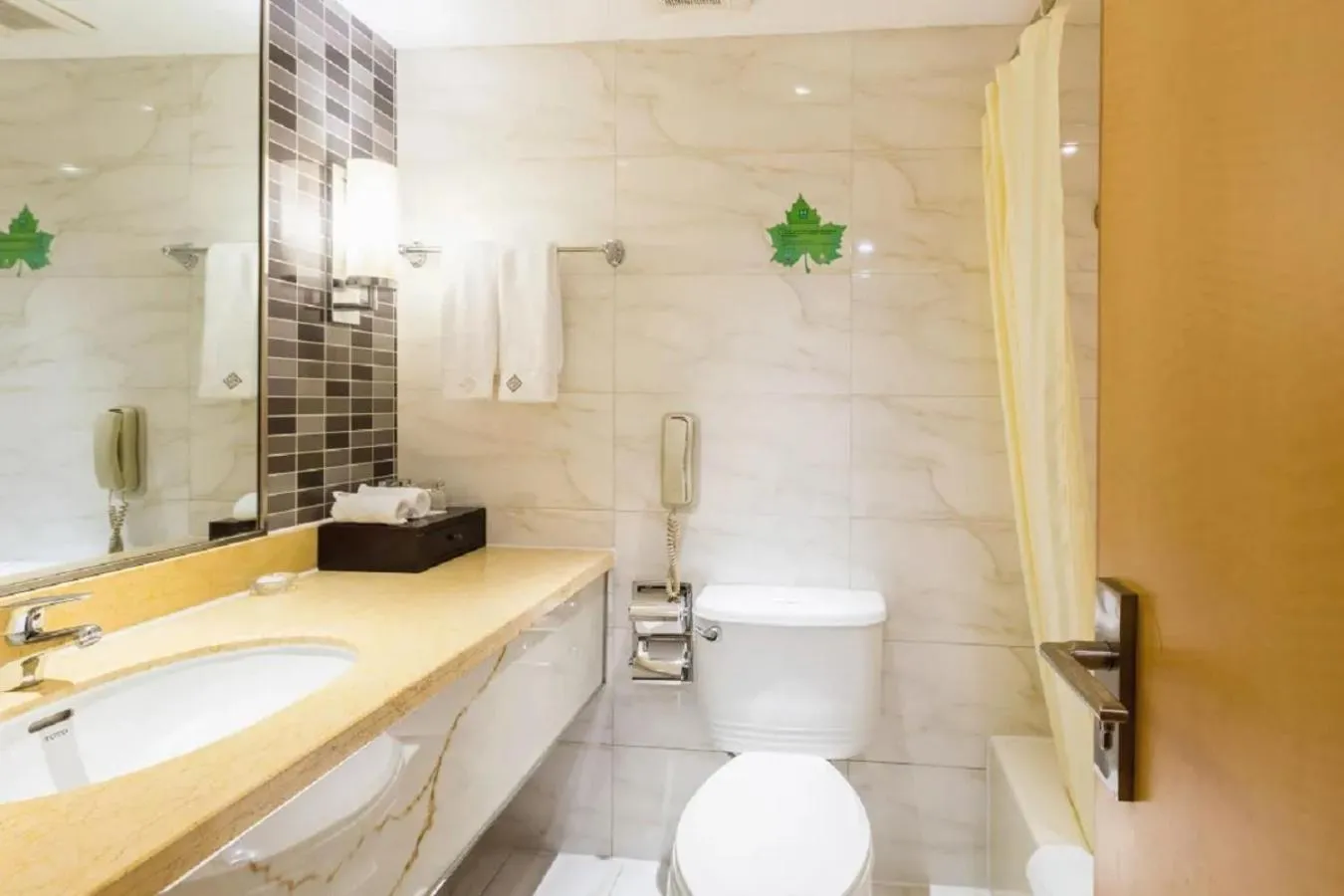 Bathroom in Shu Guang International Hotel