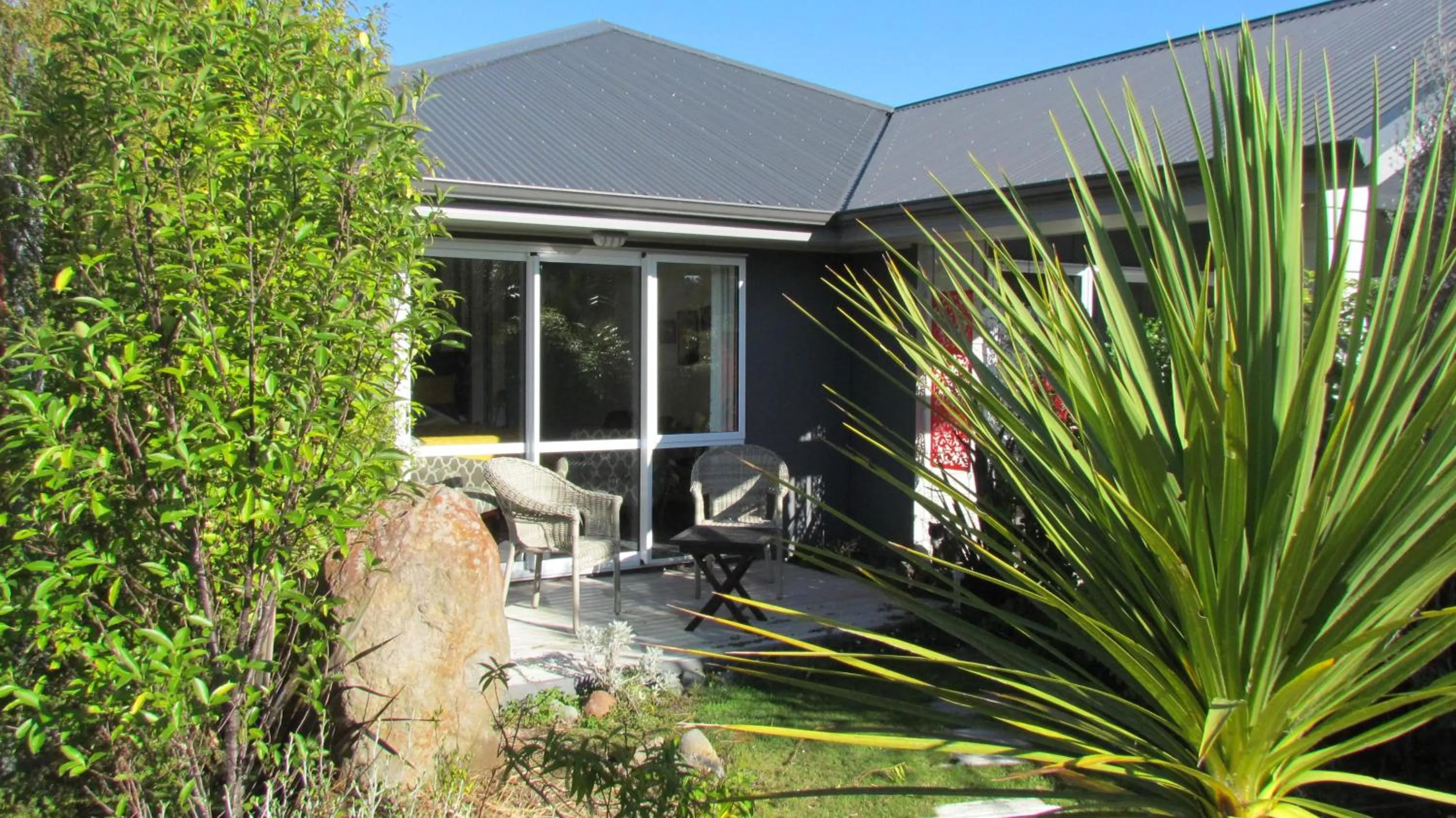 Garden in Tongariro Suites