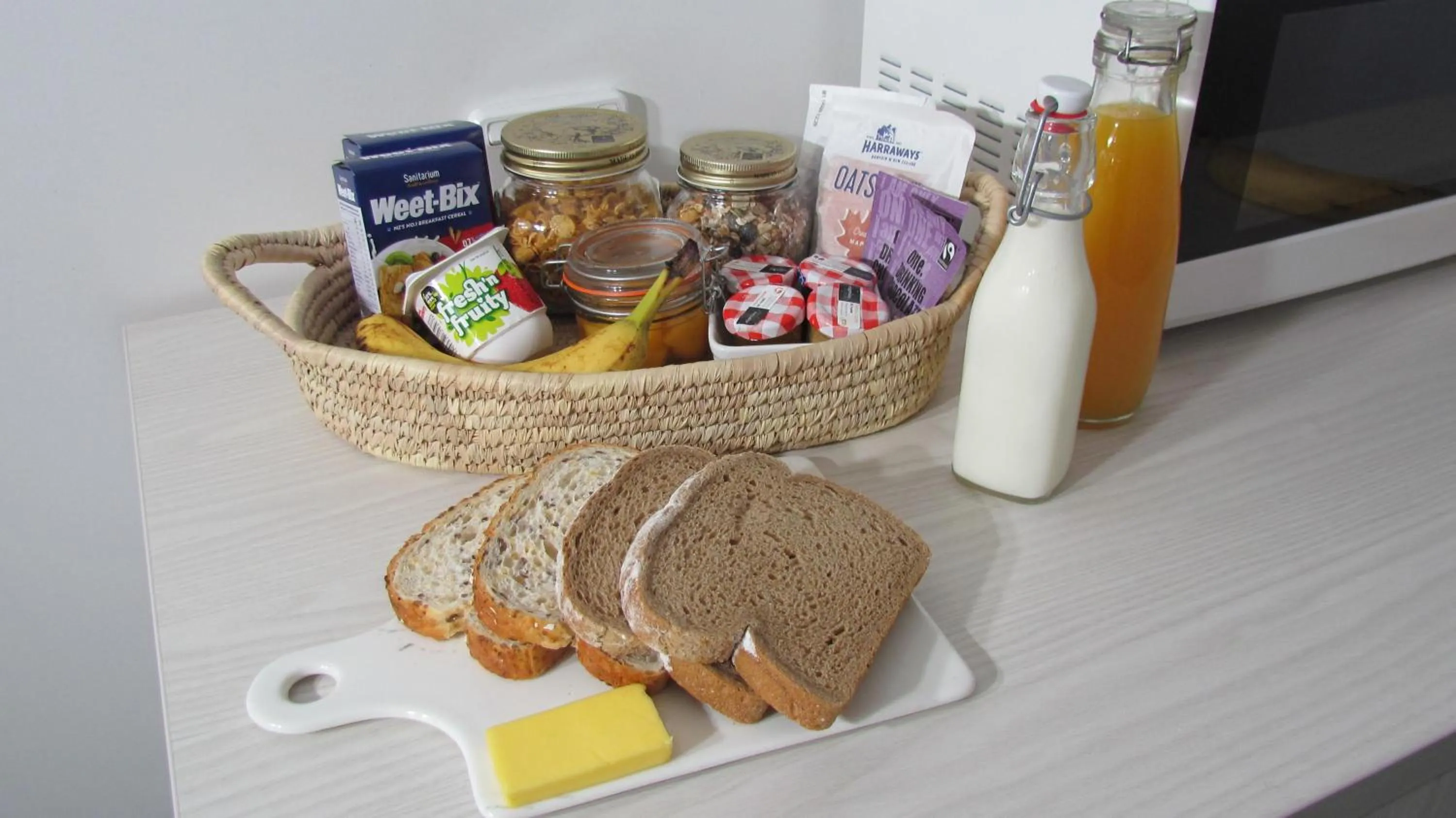 Coffee/tea facilities in Tongariro Suites