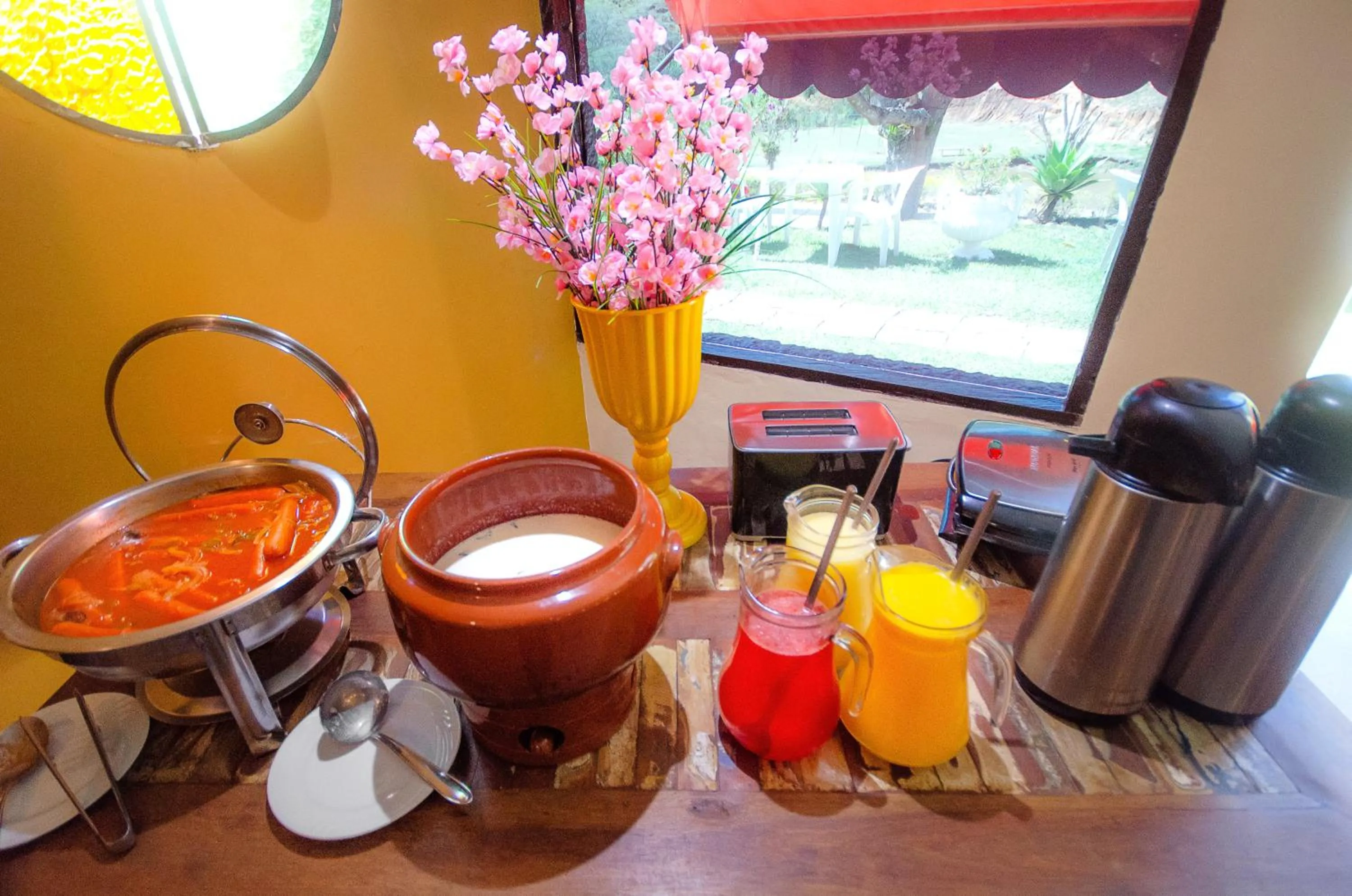 Continental breakfast in Hotel Fazenda FASCINAÇÃO