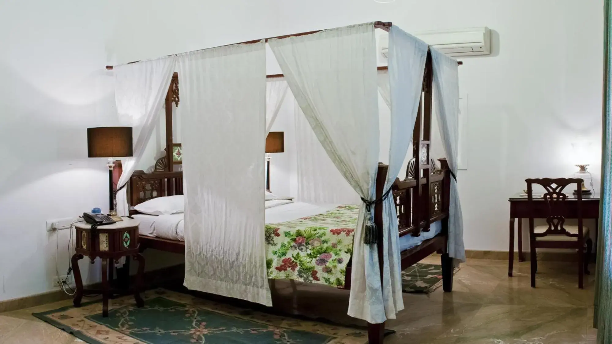 Bed in Neemrana's - Deo Bagh Bed in Neemrana's - Deo Bagh