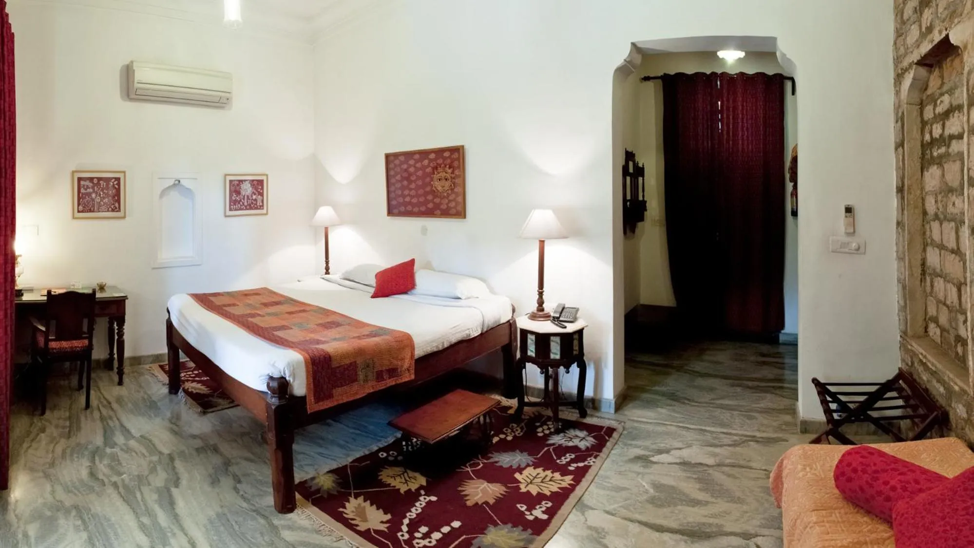 Bed in Neemrana's - Deo Bagh