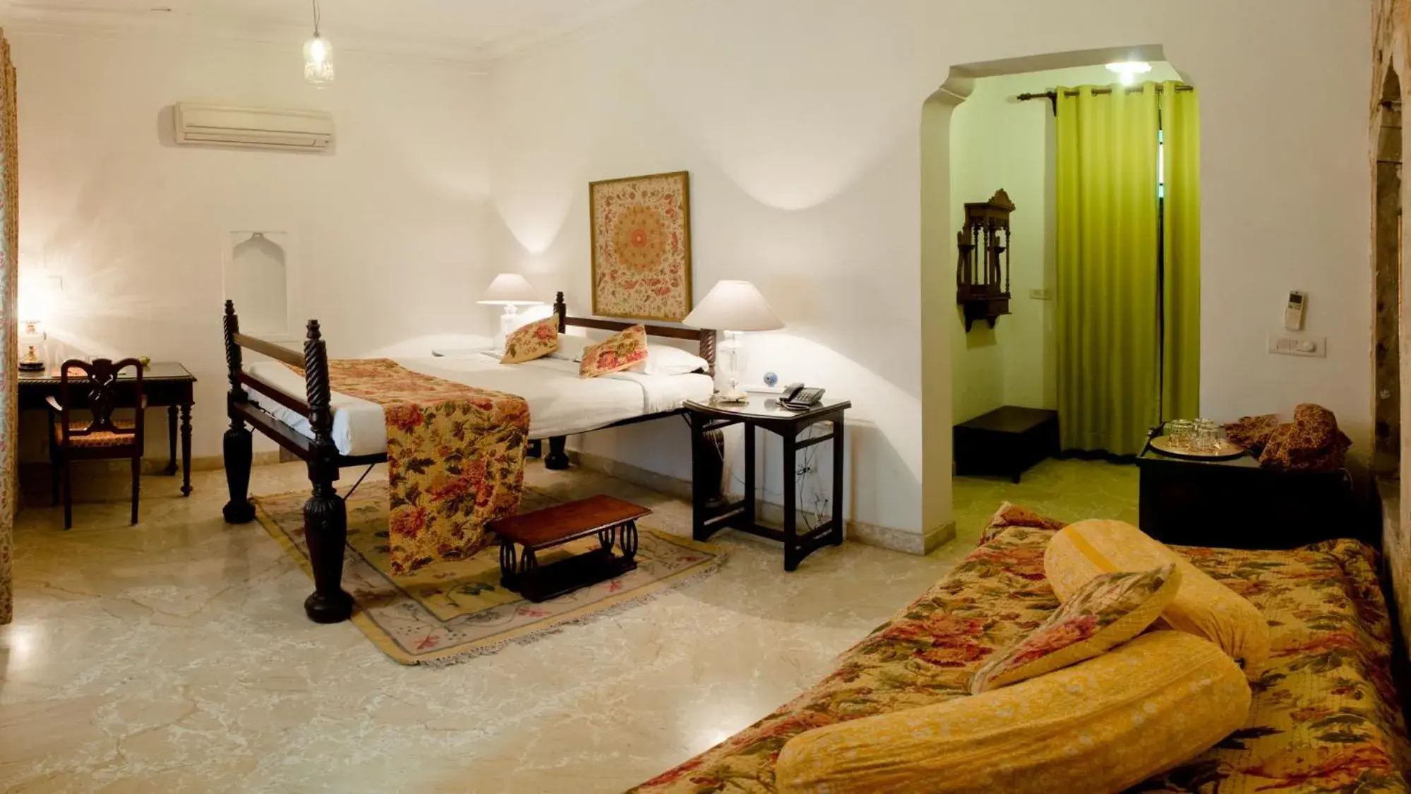 Bed in Neemrana's - Deo Bagh Bed in Neemrana's - Deo Bagh