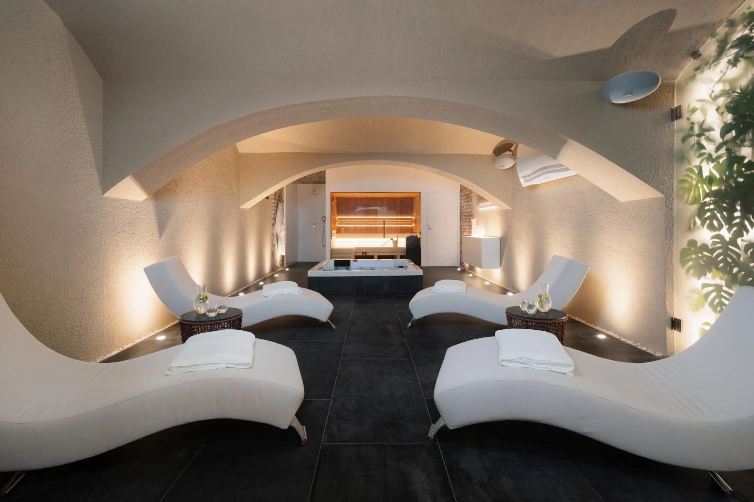 Spa and wellness centre/facilities, Bed in EA Hotel Sonata