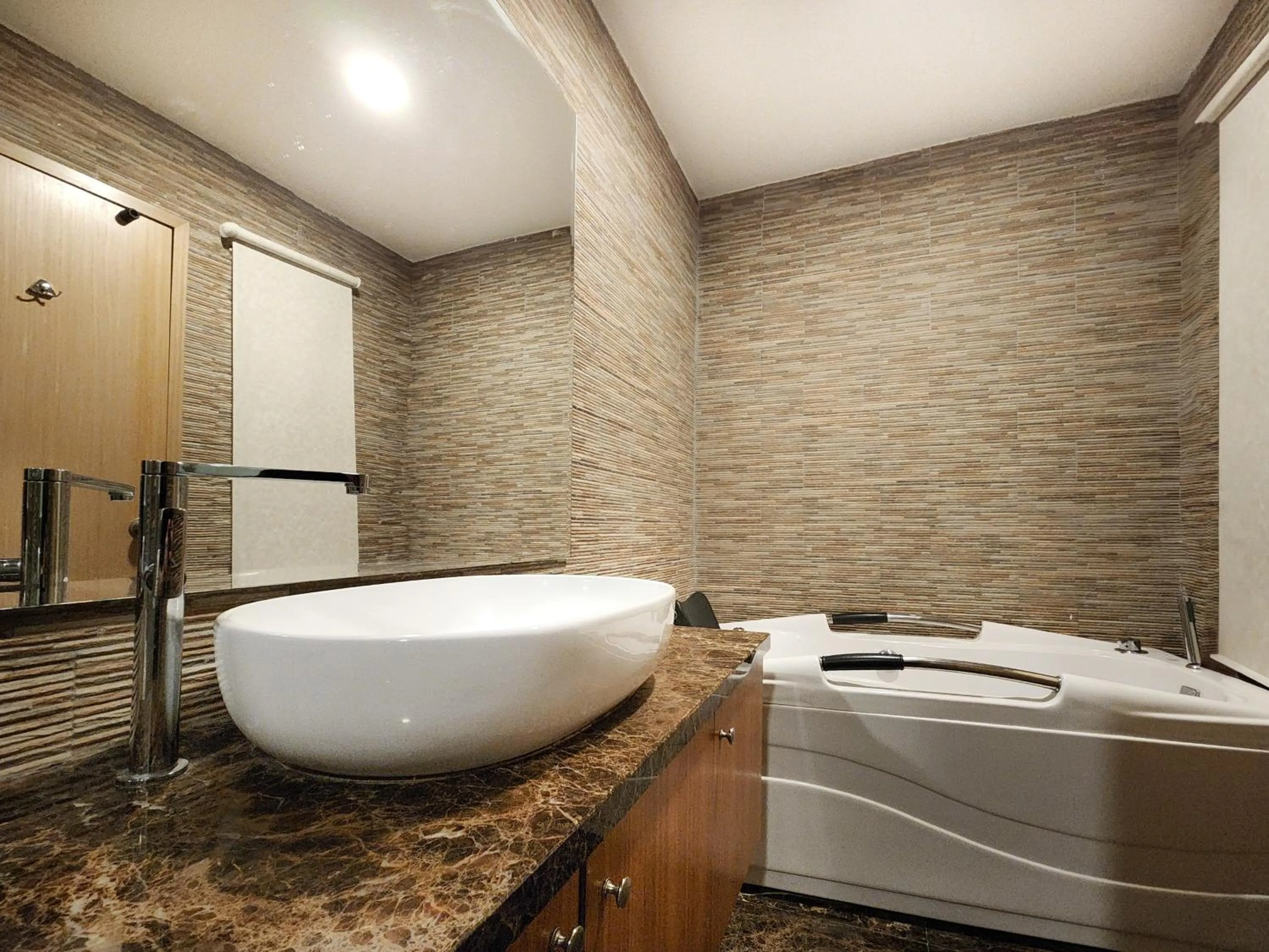 Bath in Izumi Hotel Bukit Bintang Kuala Lumpur