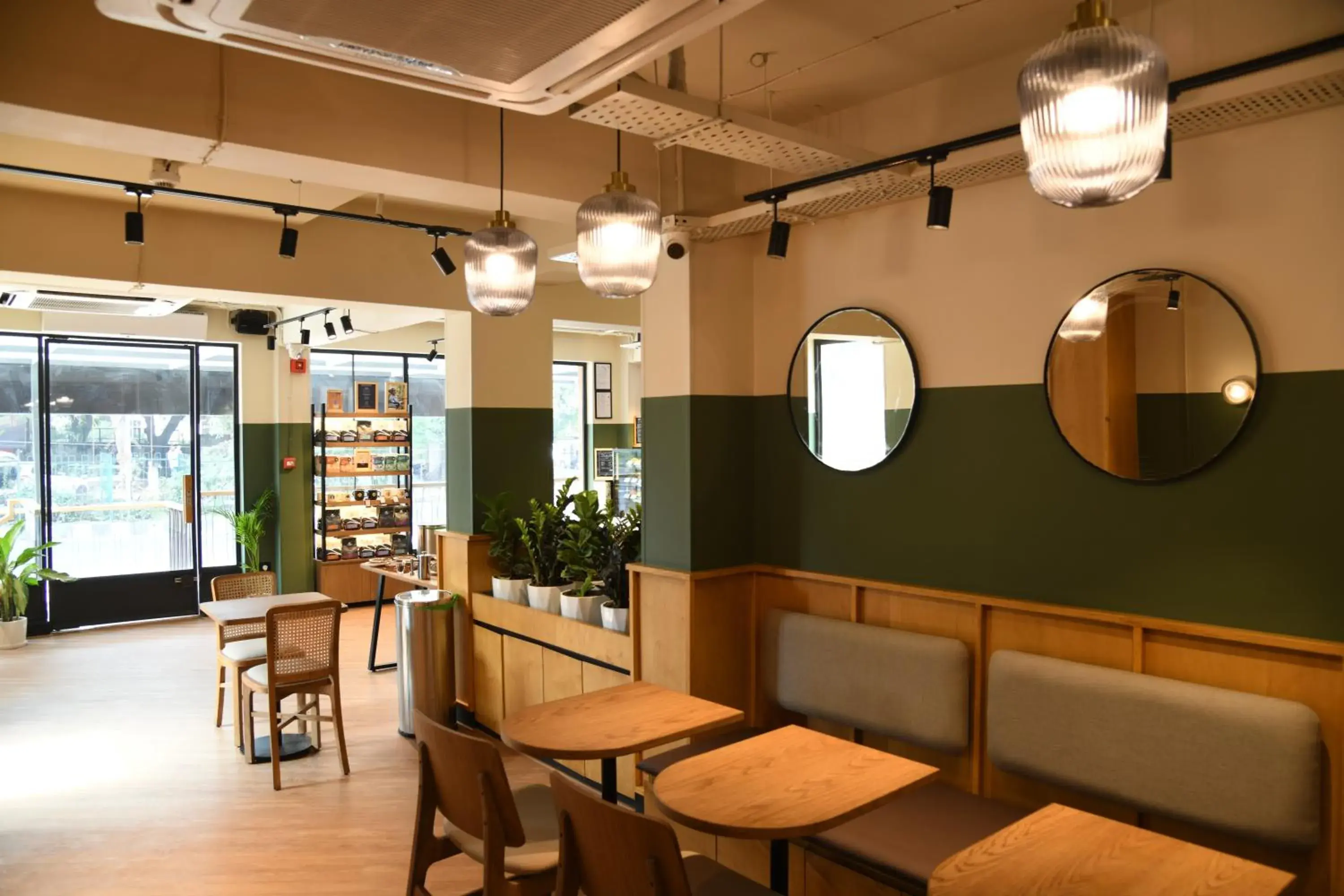 Restaurant/places to eat in The Legend Inn Delhi Restaurant/places to eat in The Legend Inn Delhi