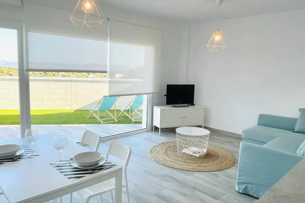 Precioso apartamento con vistas parciales, garaje y piscina Precioso apartamento con vistas parciales, garaje y piscina