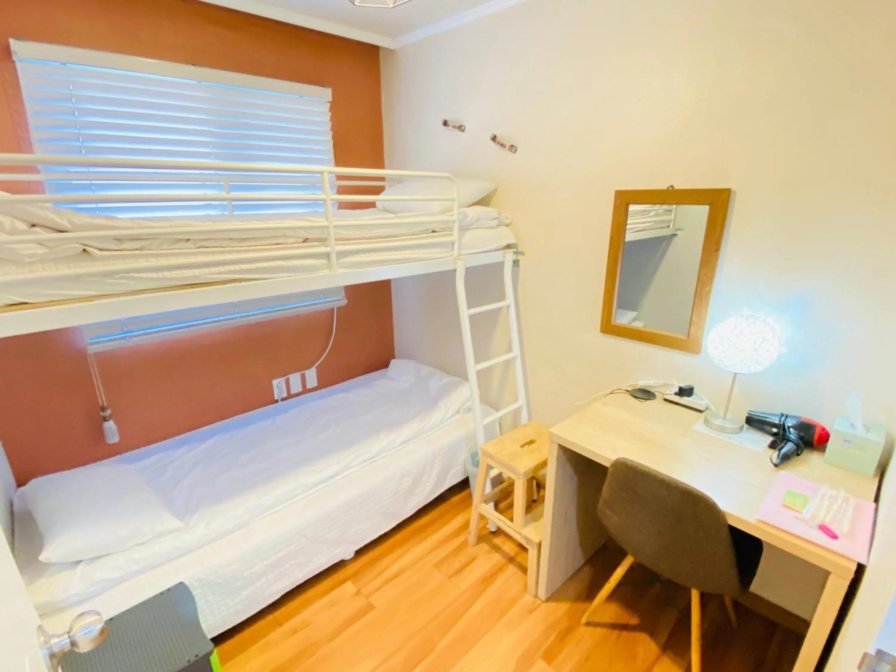 Photo of the whole room, Bed in Aroha Guesthouse Seoul Station
