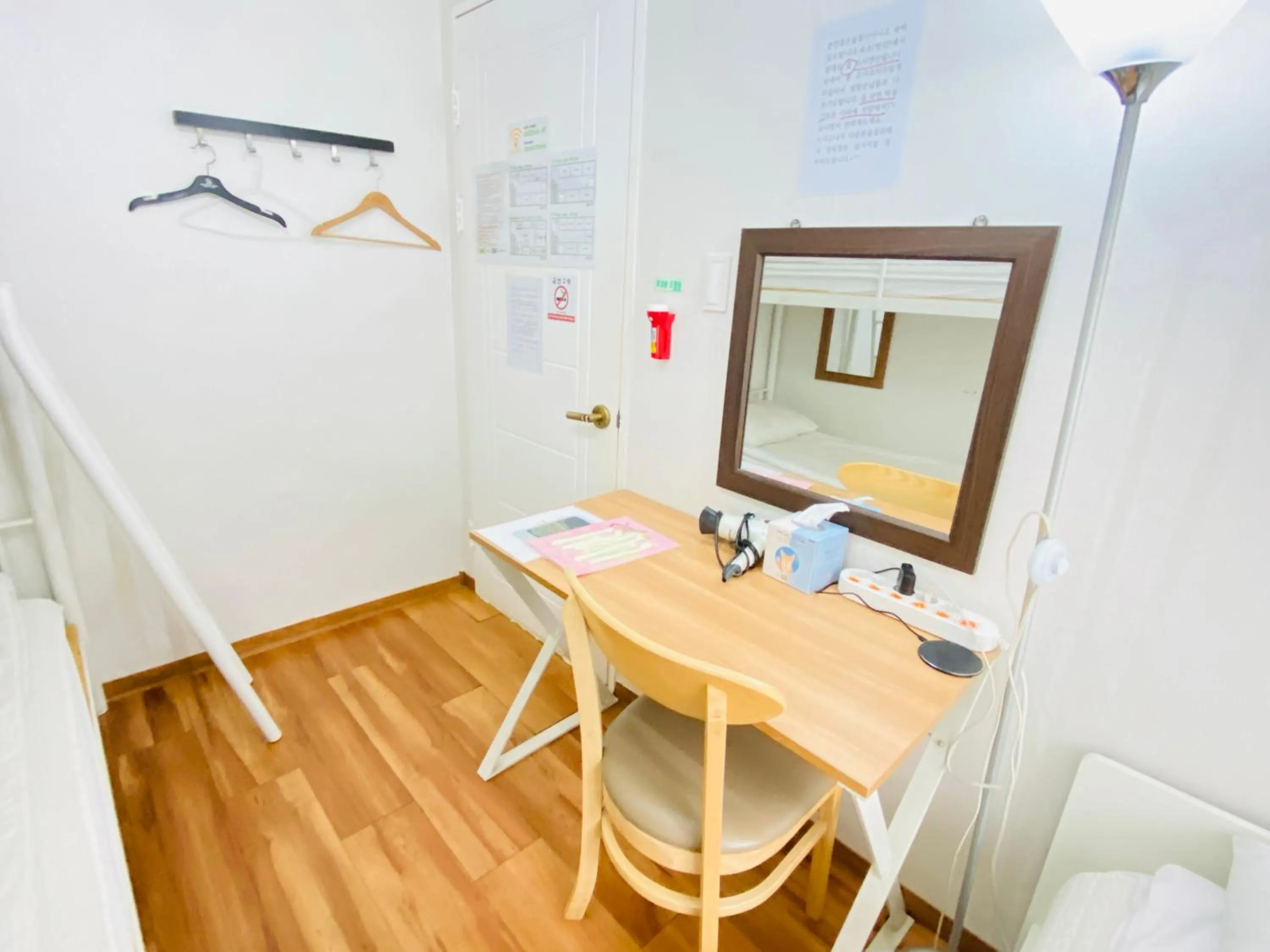 Photo of the whole room in Aroha Guesthouse Seoul Station