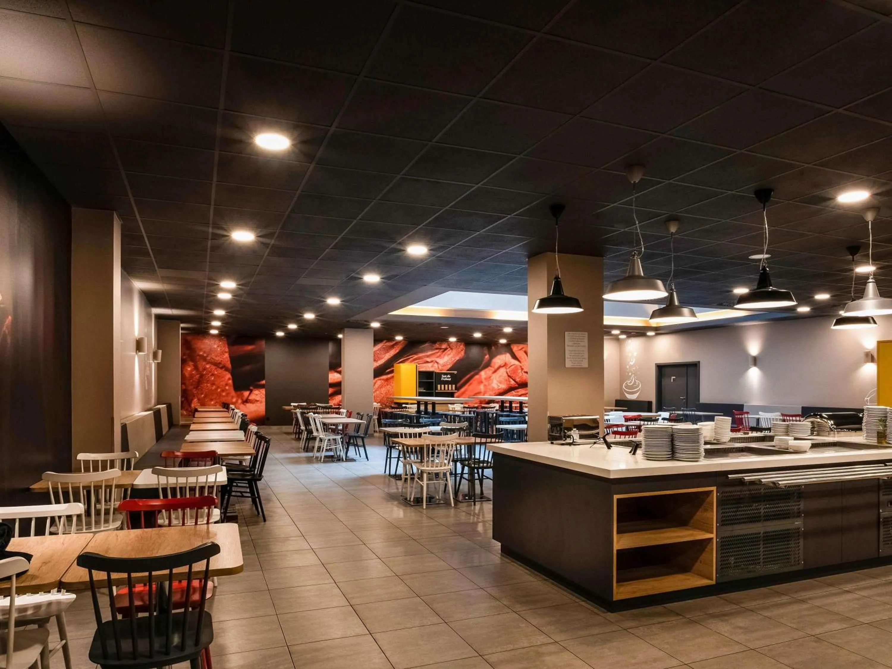 Restaurant/places to eat in Ibis Praha Old Town