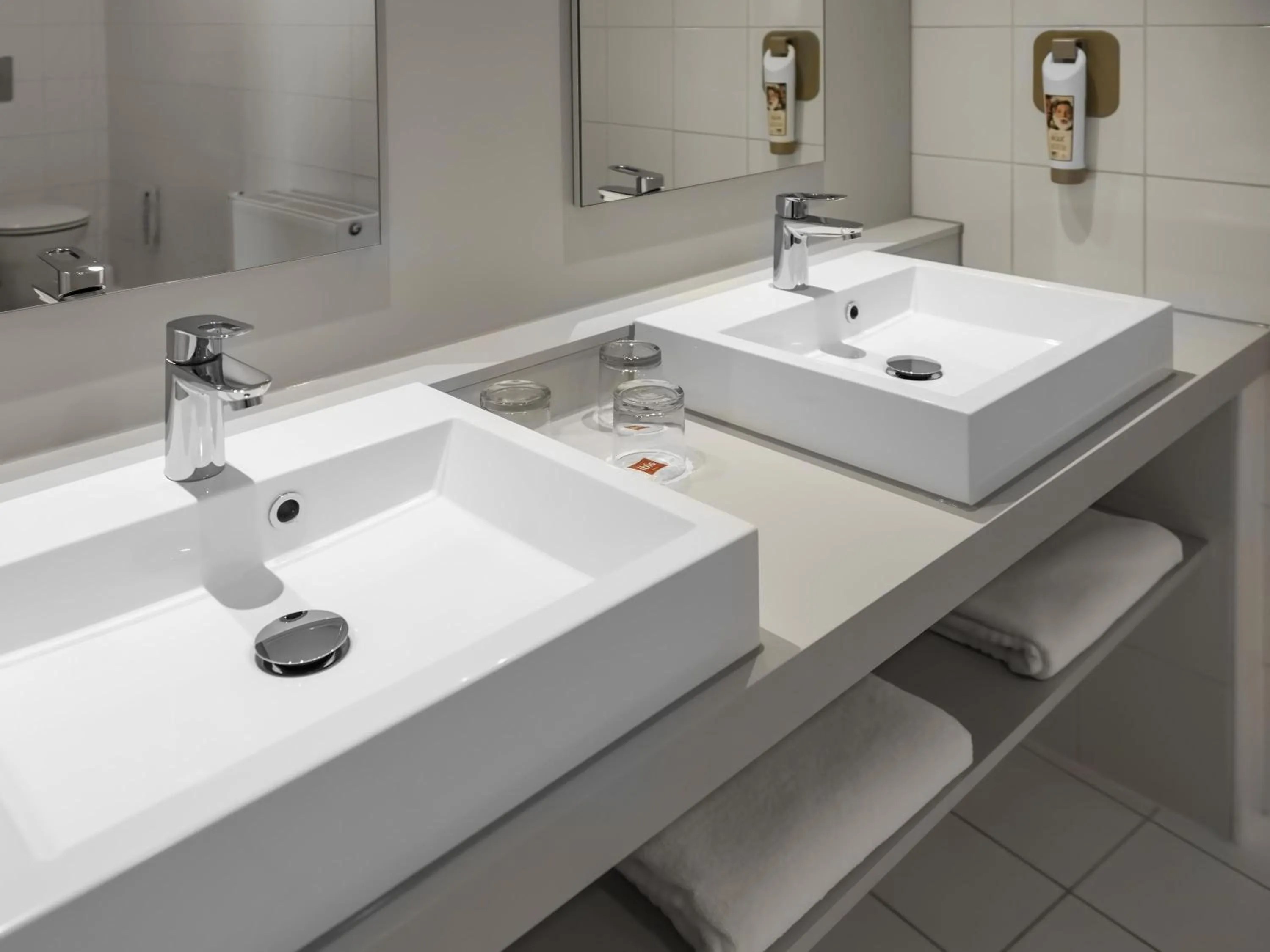 Bedroom in Ibis Praha Old Town