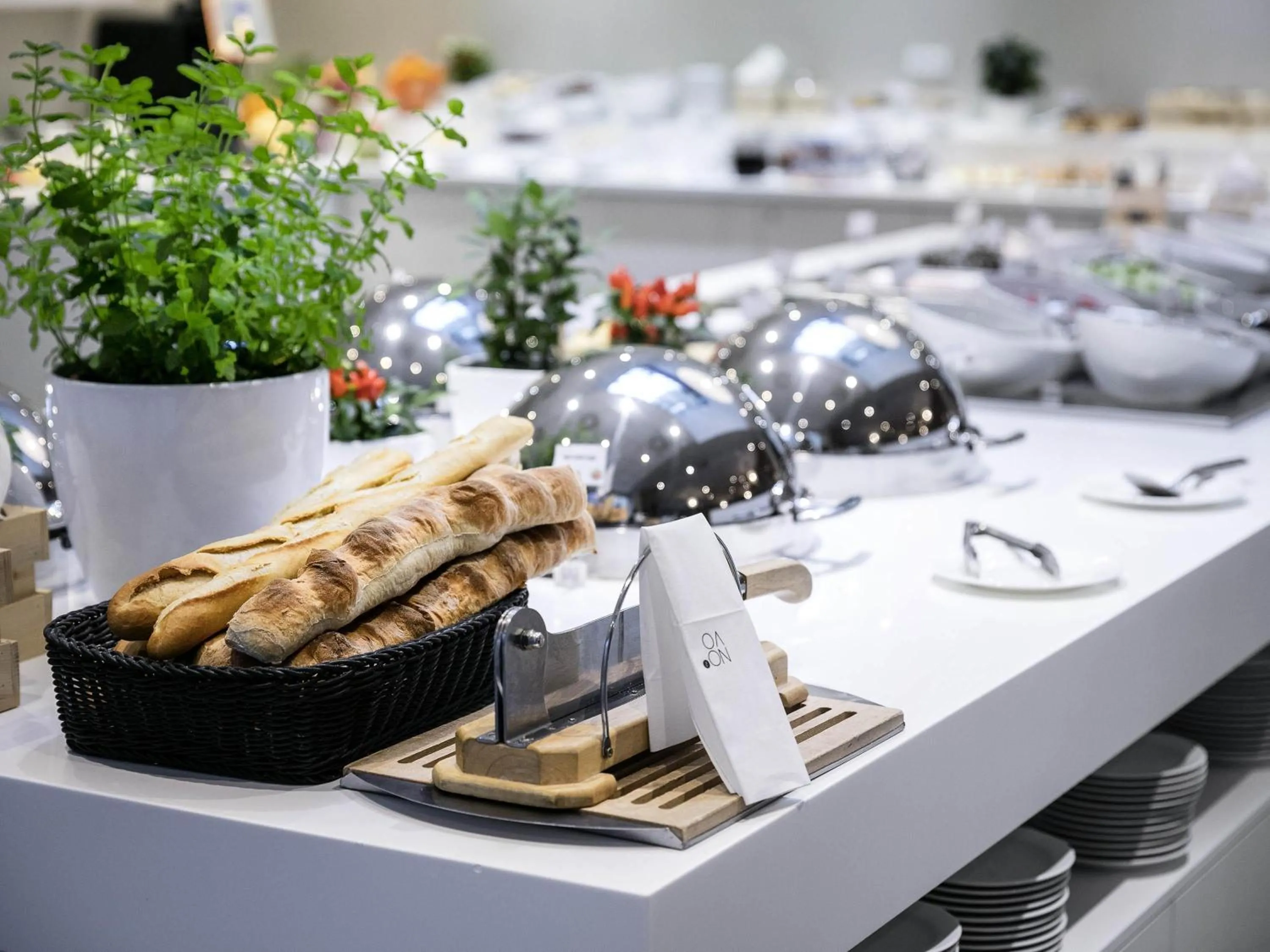 Restaurant/places to eat in Novotel Praha Wenceslas Square