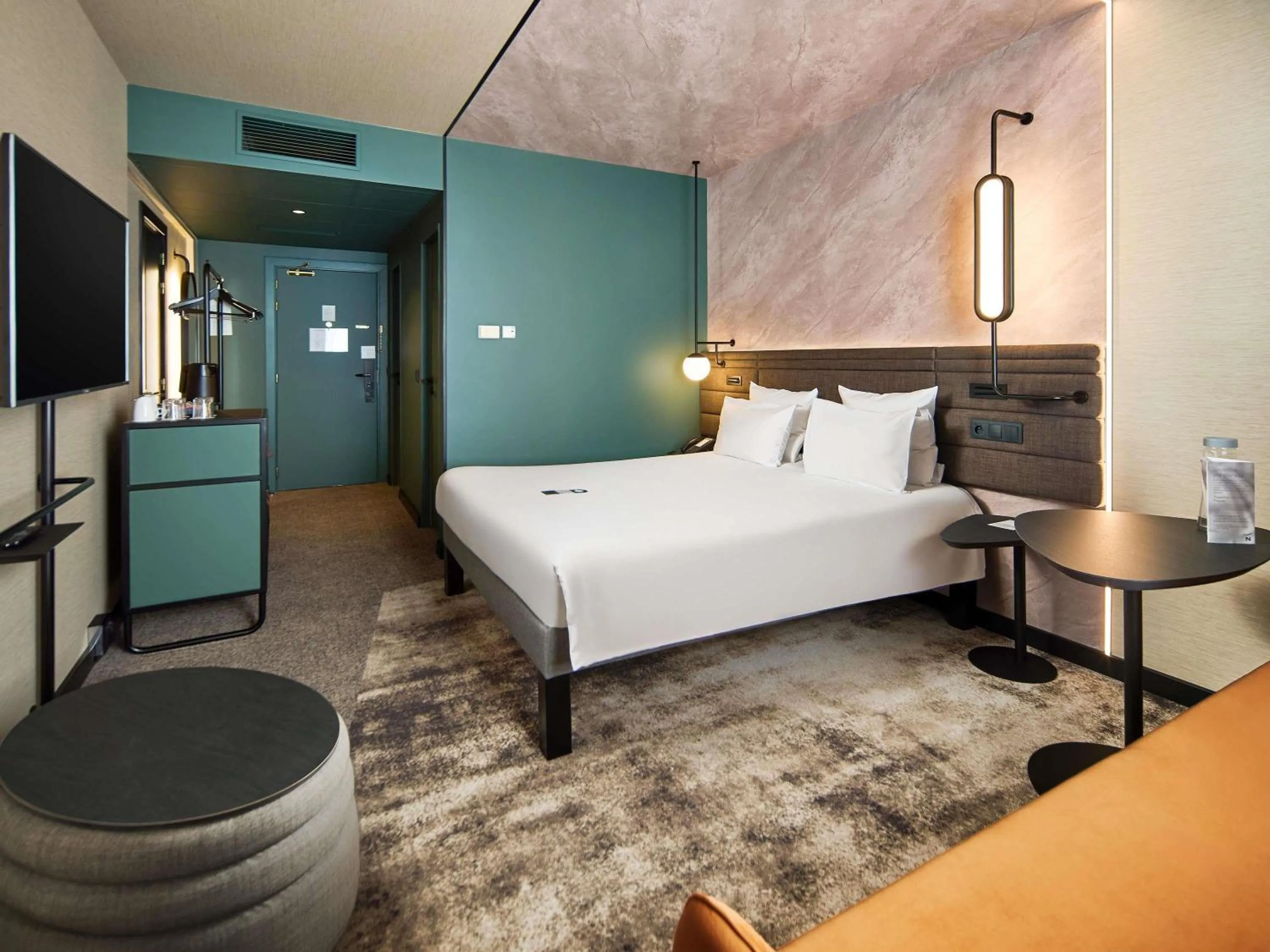 Bed in Novotel Praha Wenceslas Square