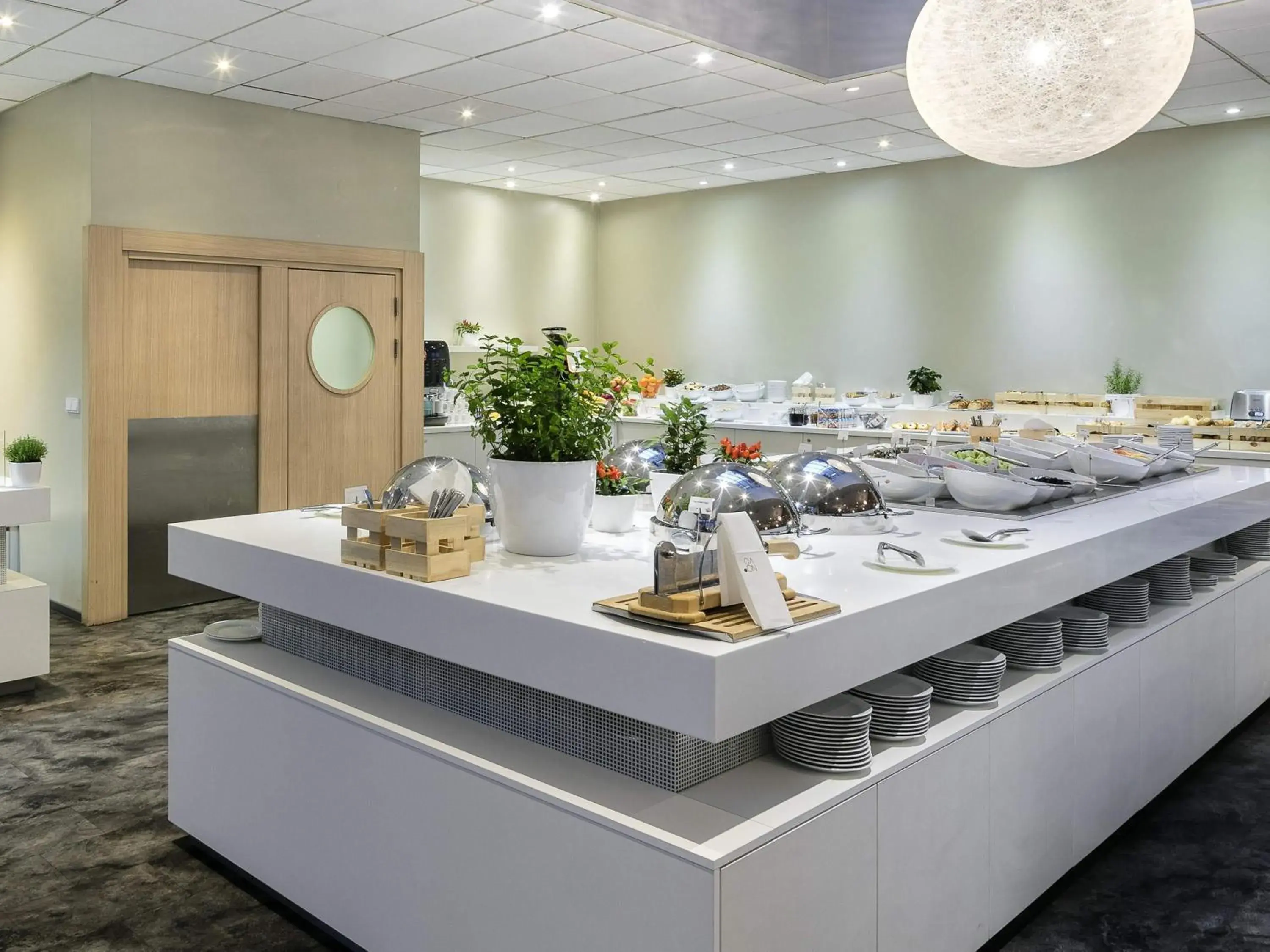 Restaurant/places to eat in Novotel Praha Wenceslas Square Restaurant/places to eat in Novotel Praha Wenceslas Square