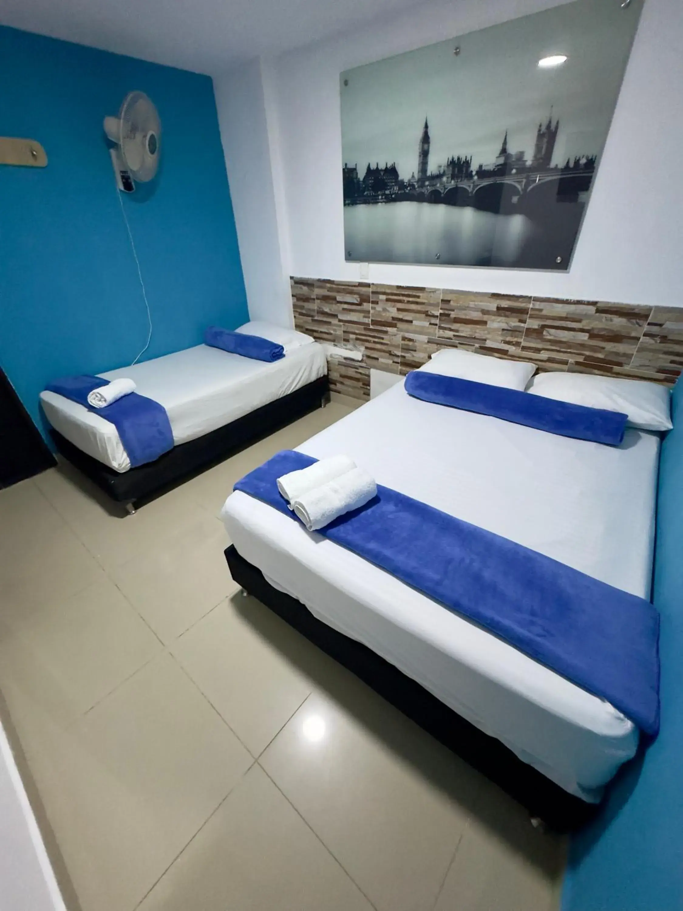 Standard Double Room in Hotel Select Medellin Standard Double Room in Hotel Select Medellin