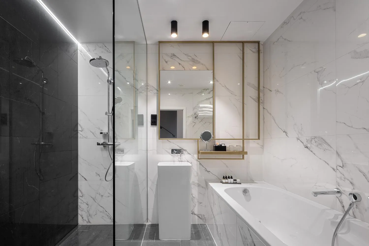 Shower in Century Old Town Prague - MGallery Collection