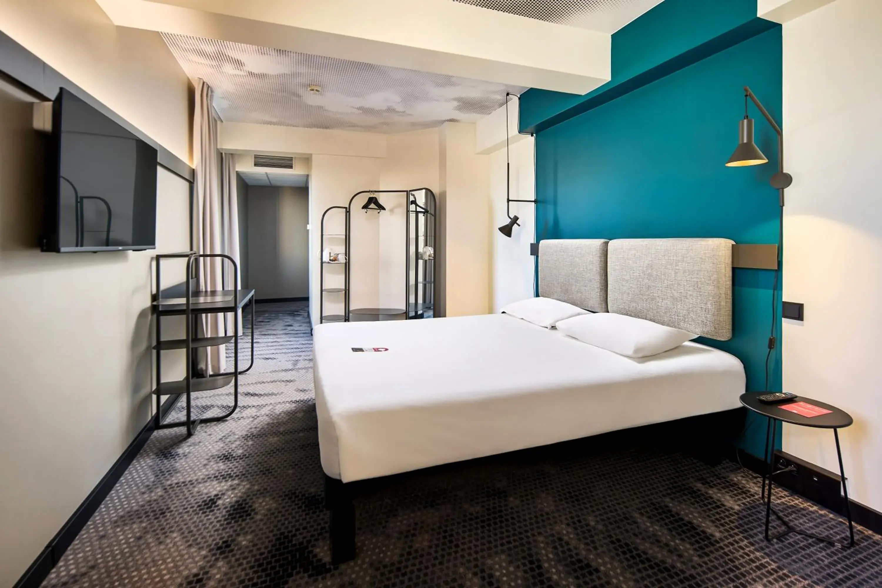 Bed in Ibis Praha Wenceslas Square Bed in Ibis Praha Wenceslas Square