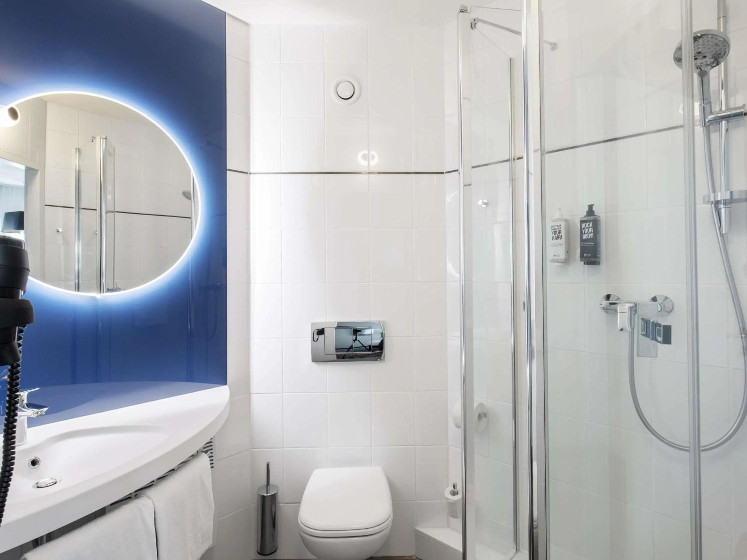 Bedroom in Ibis Praha Wenceslas Square