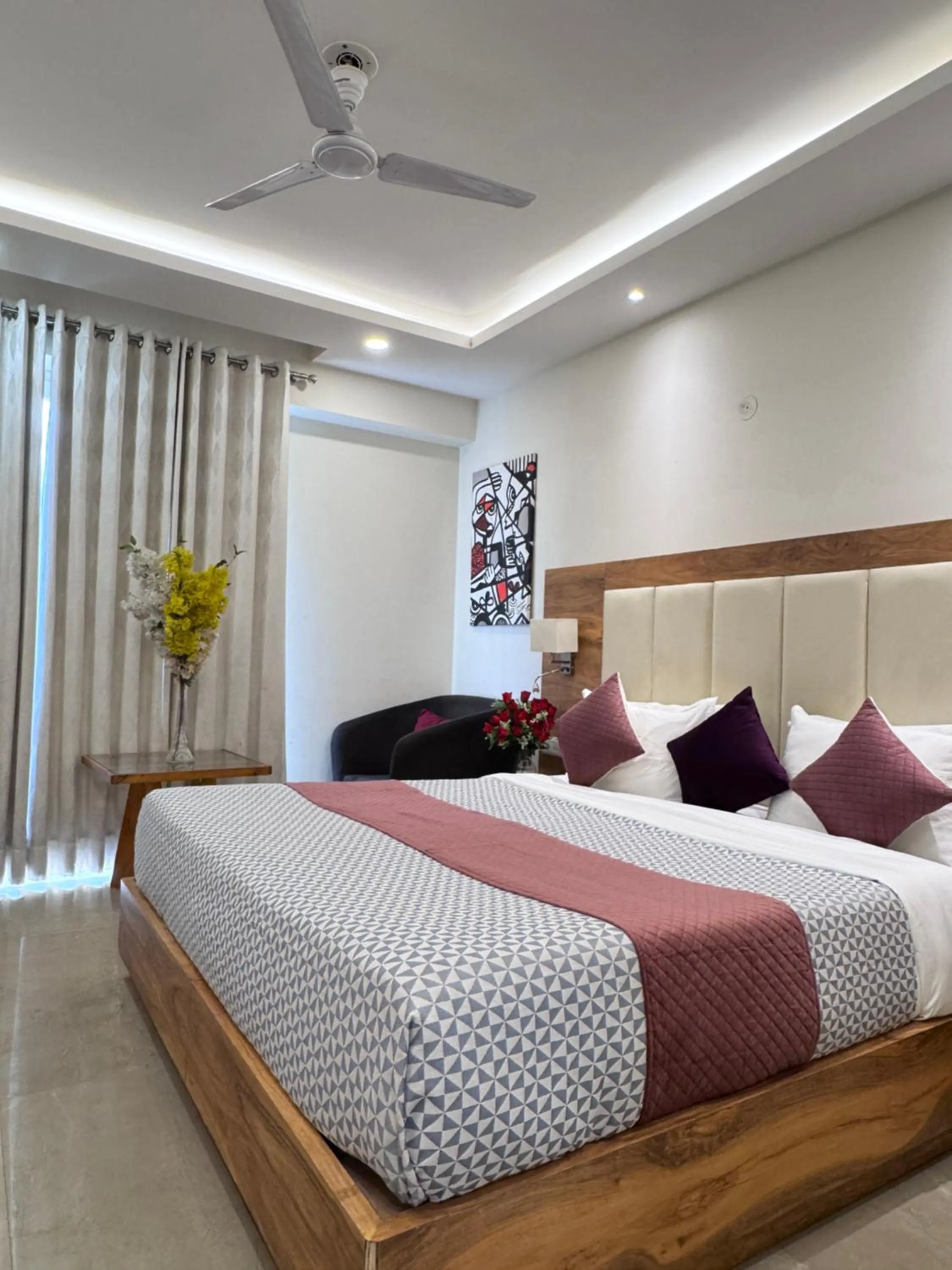 Bed in Hotel Golf View Suites-Golf Course Road Gurgaon