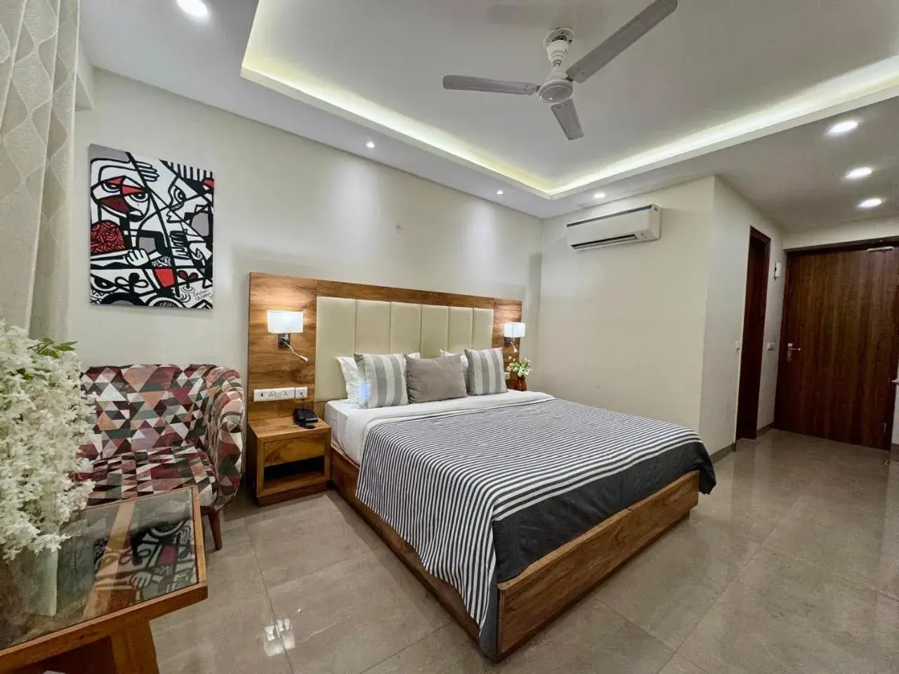 Bed in Hotel Golf View Suites-Golf Course Road Gurgaon Bed in Hotel Golf View Suites-Golf Course Road Gurgaon