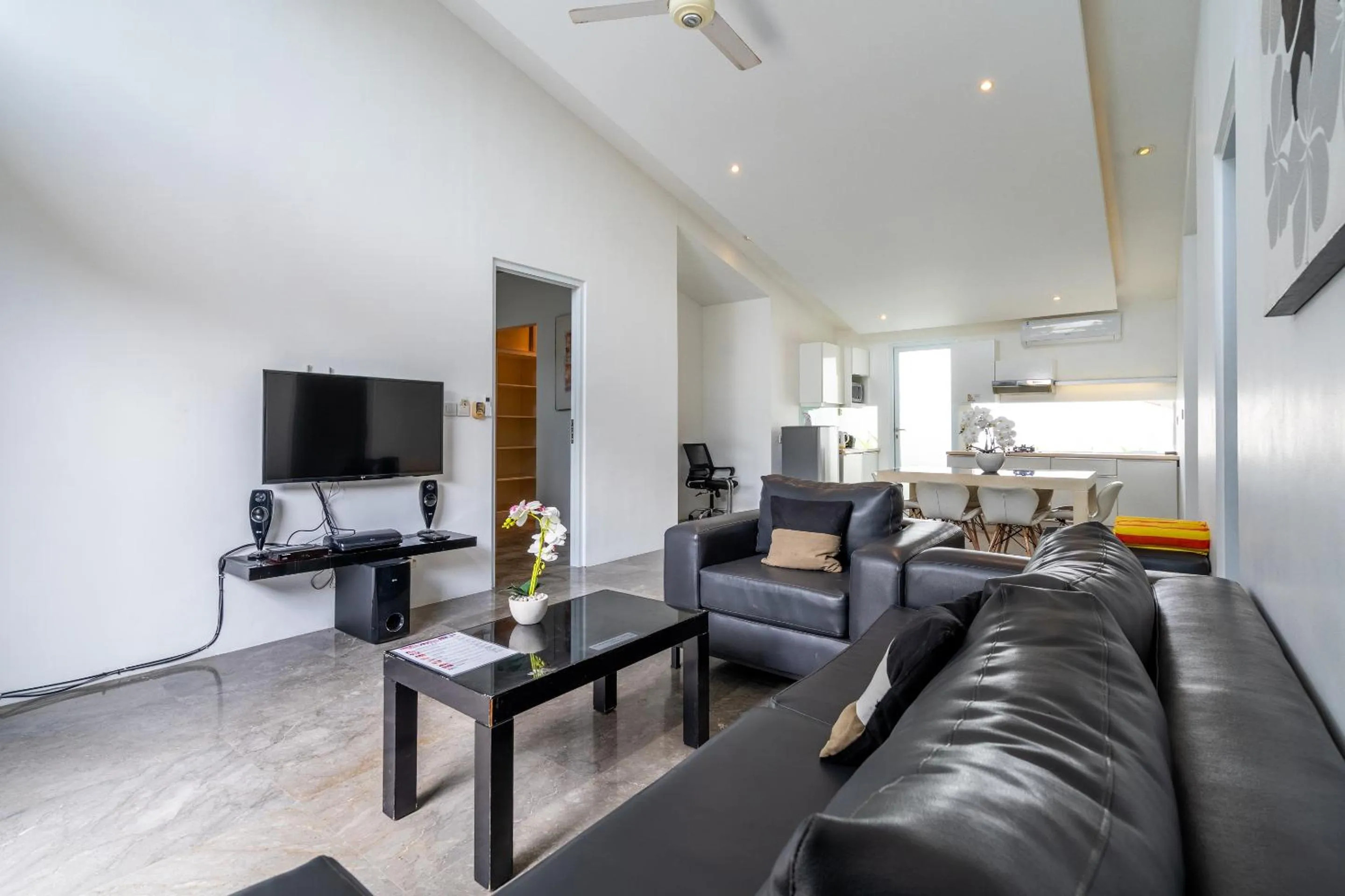 TV and multimedia in Bali Yarra Villas - Seminyak