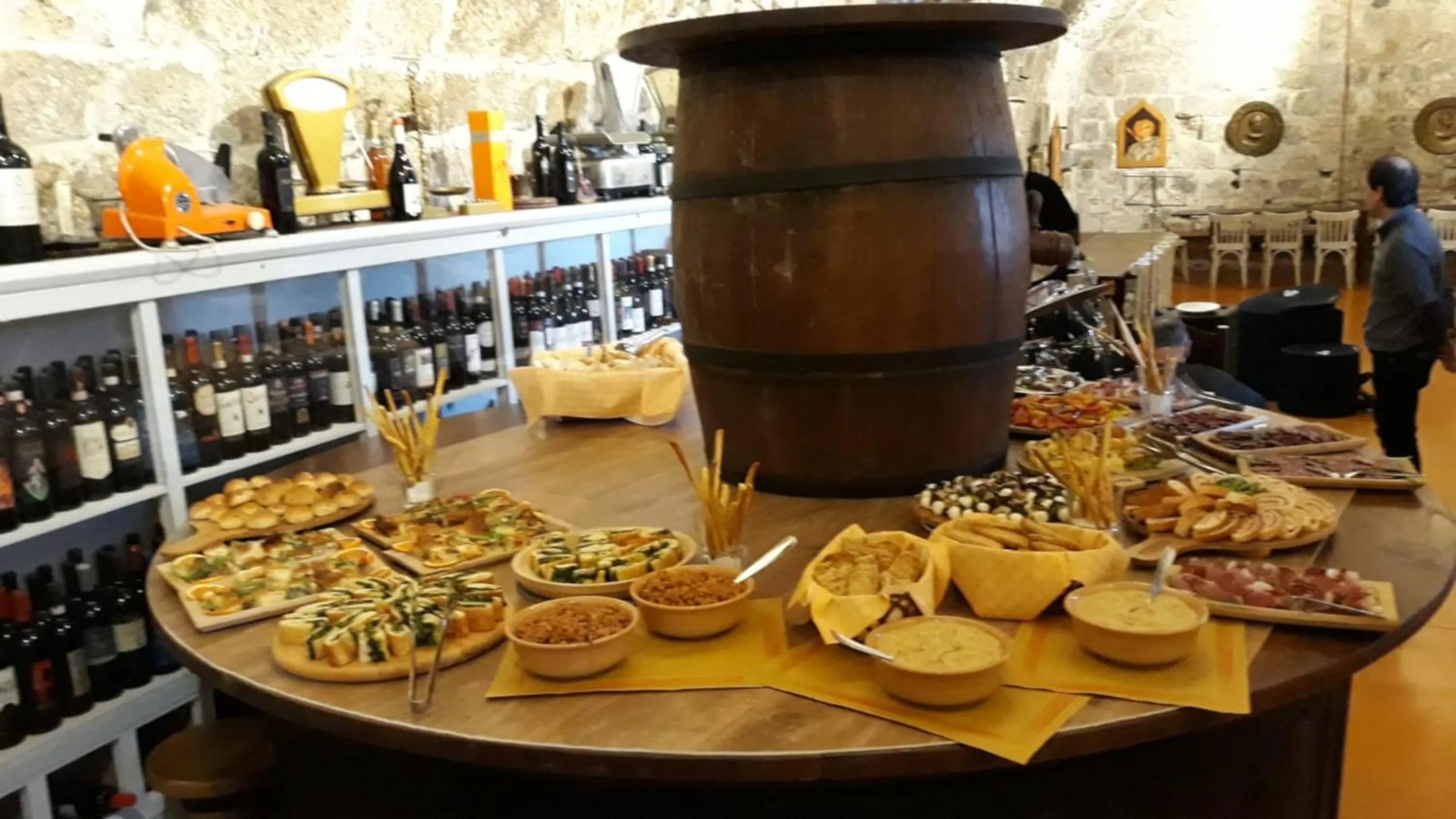 Food and drinks in Antico Borgo La Commenda