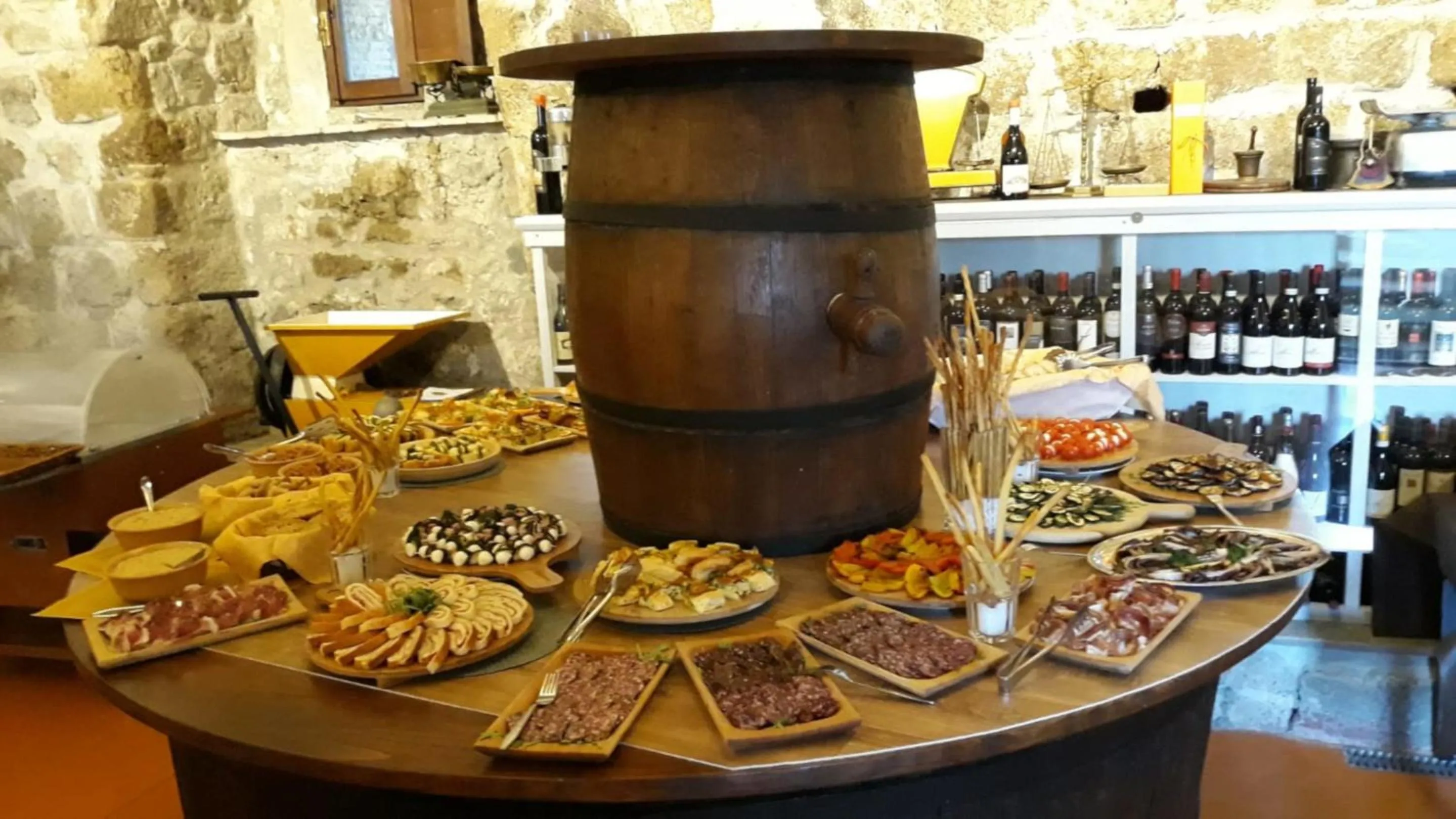 Food and drinks in Antico Borgo La Commenda